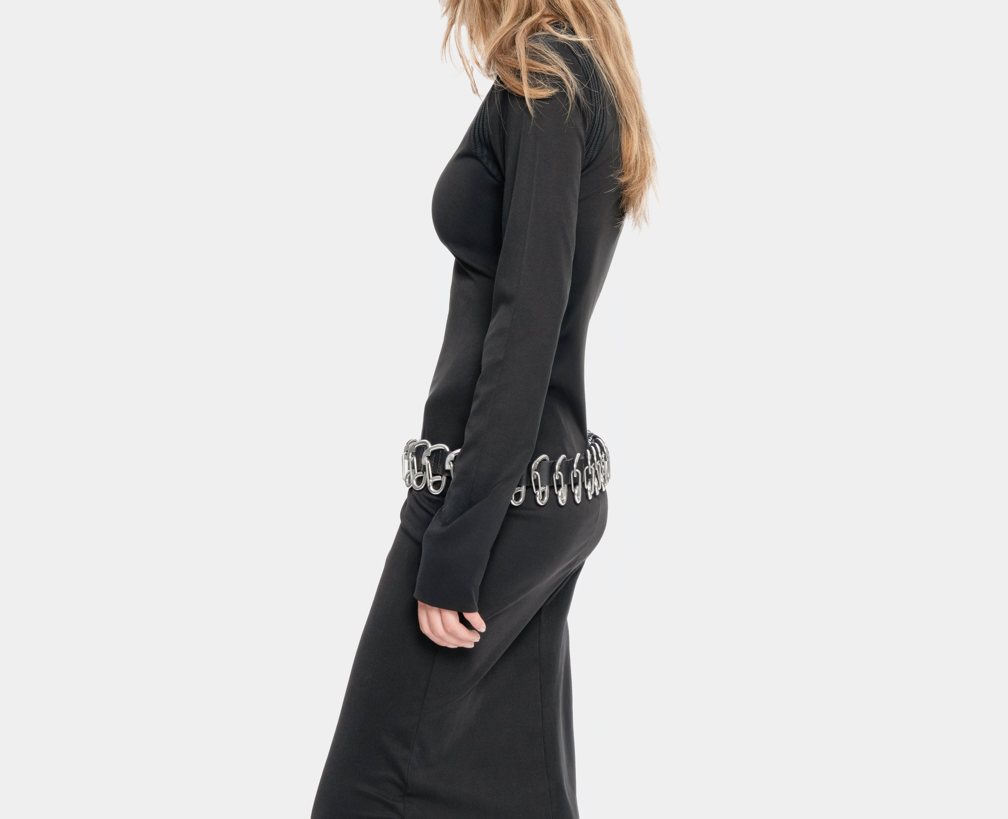 HE, product: OBSCURA DRESS (Fig. 4)