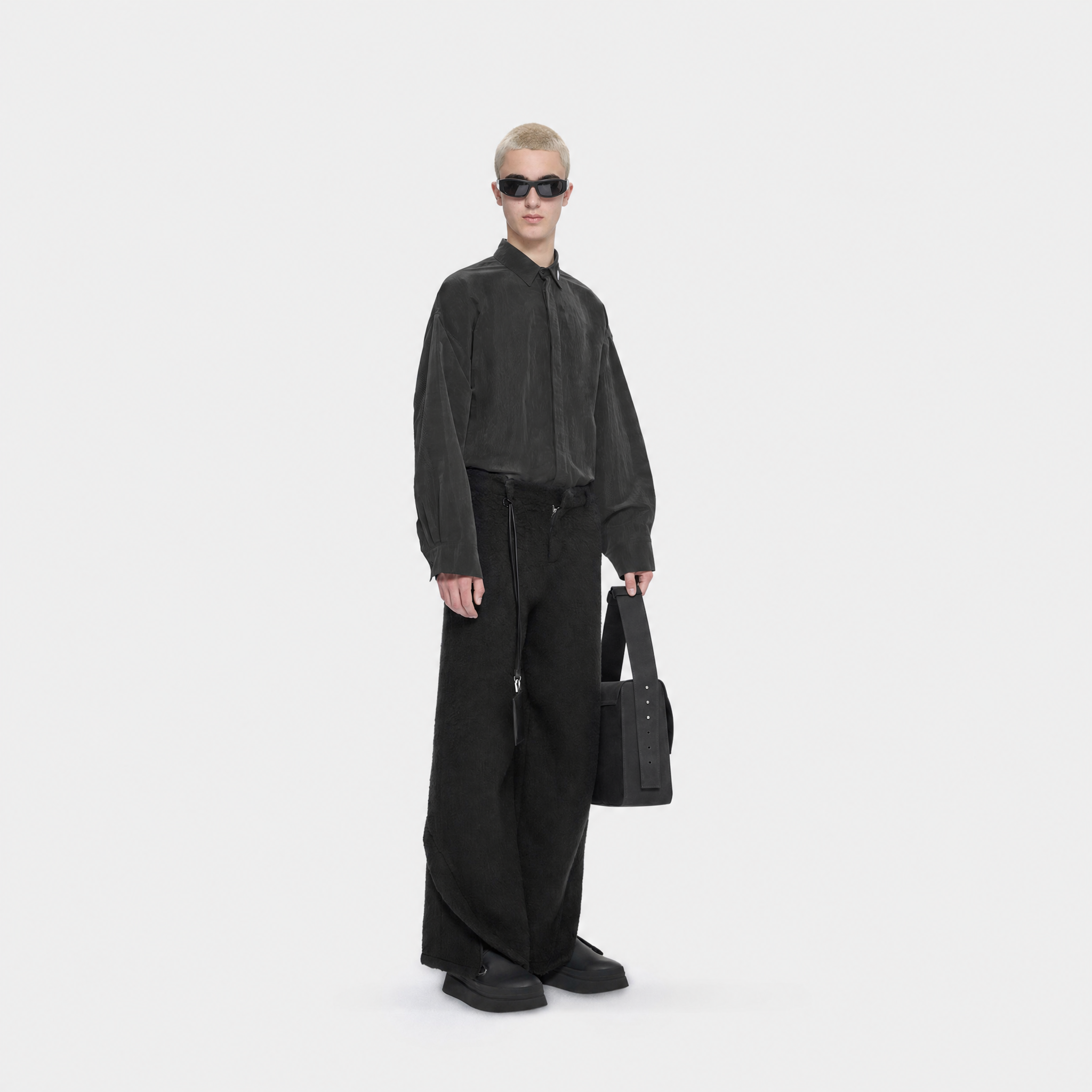 HE, product: VITAL LS SHIRT (Fig. 3)