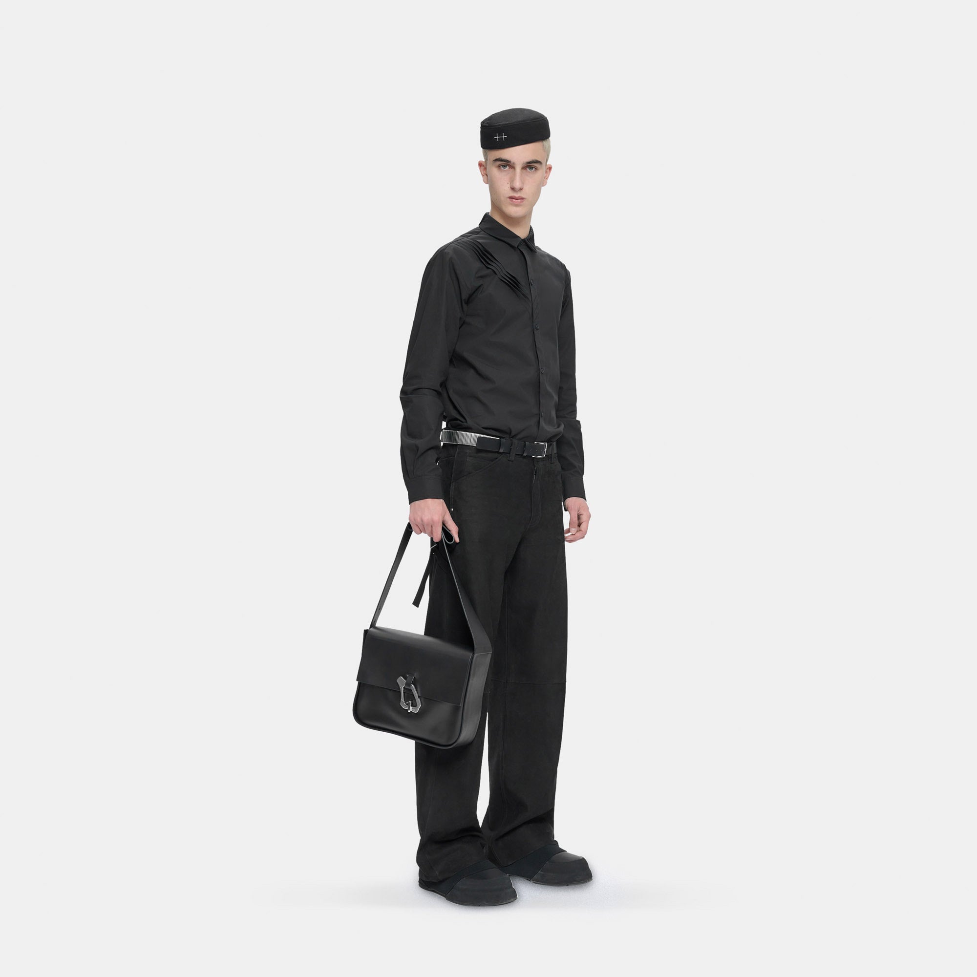 HE, product: VIBRAXIS SHIRT (Fig. 3)