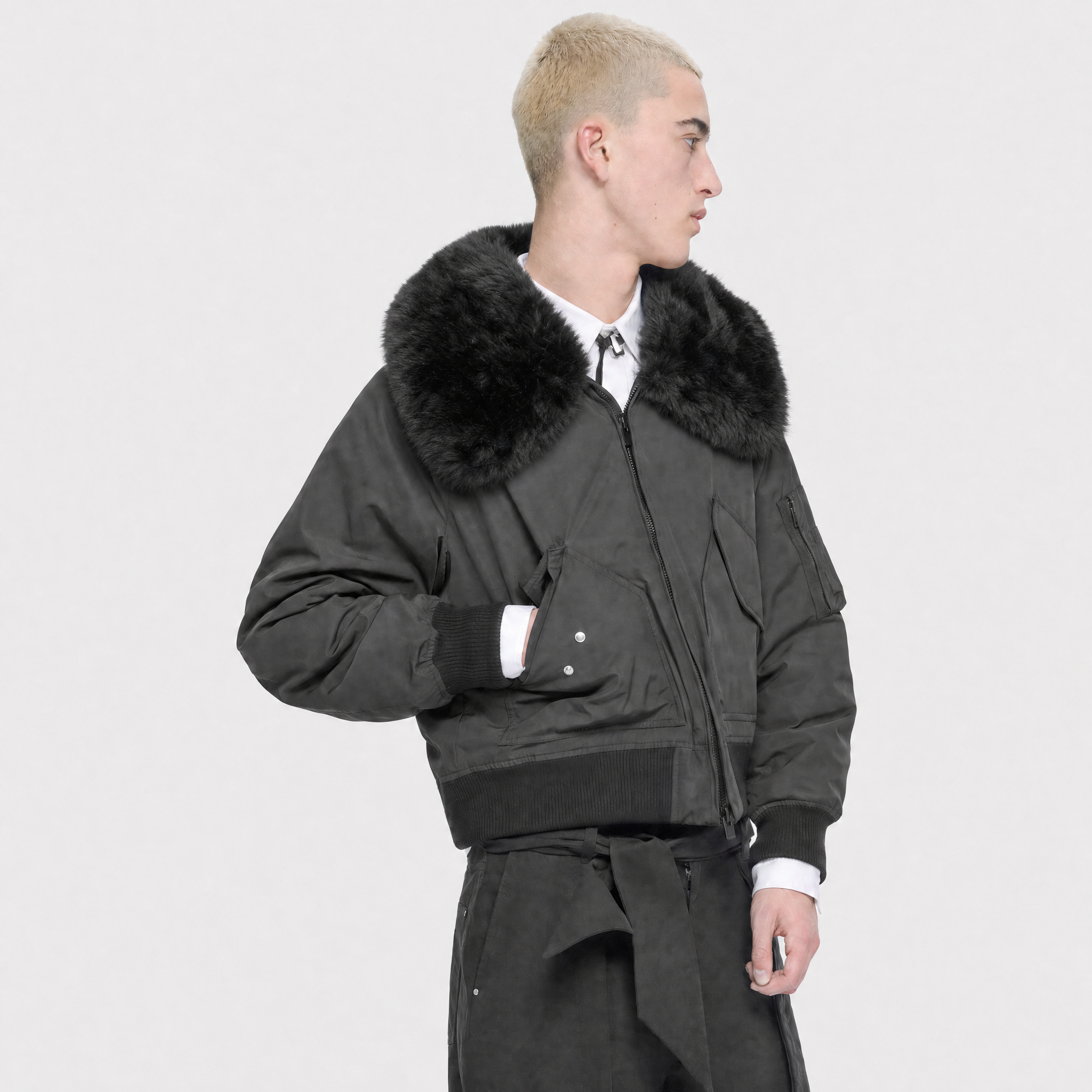 HE, product: SIBILANT BOMBER (Fig. 4)