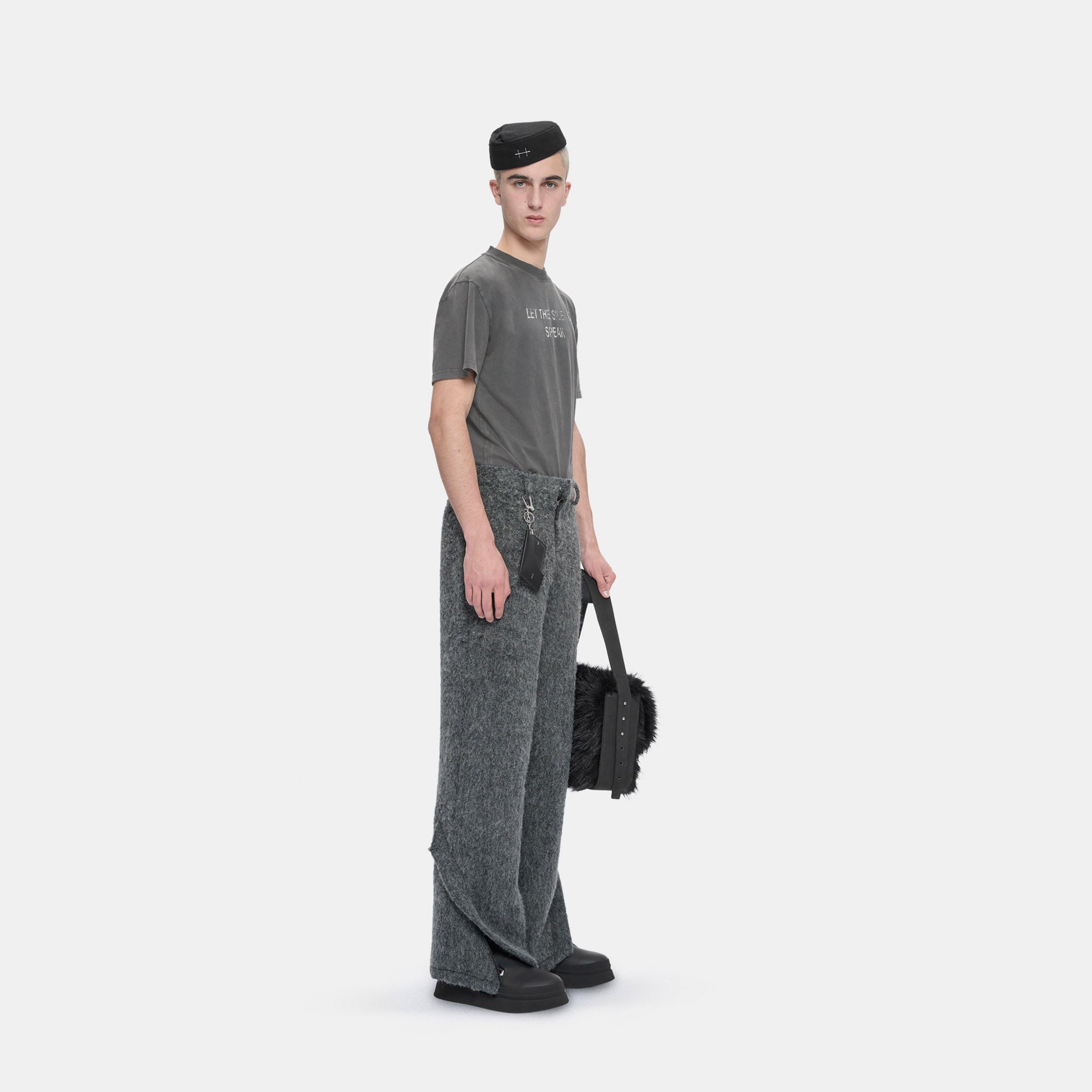 HE, product: TACITO T-SHIRT (Fig. 3)