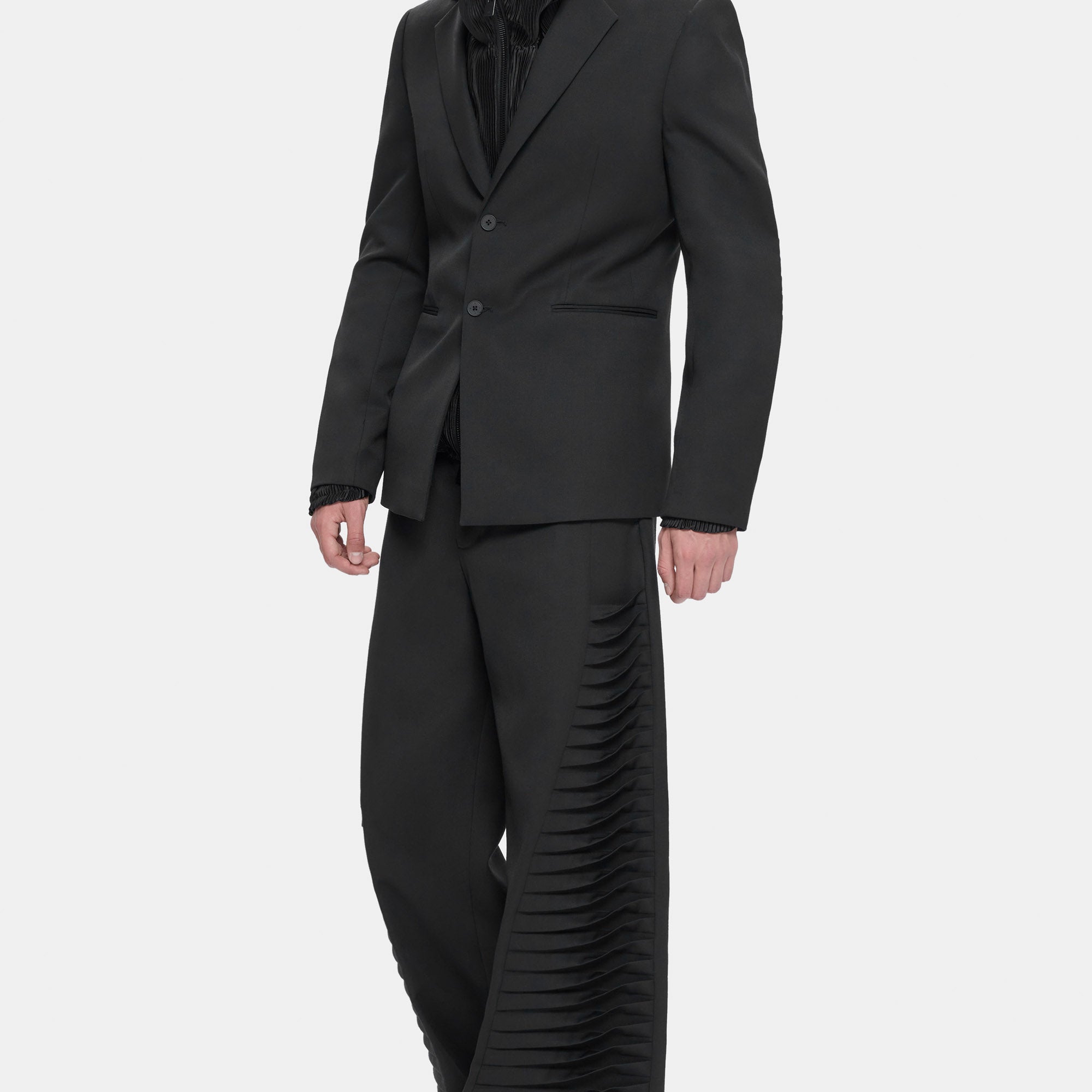 HE, product: VIBRAXIS TAILORING TROUSERS (Fig. 4)
