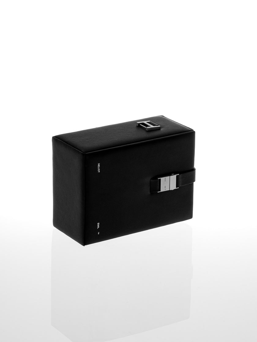 HE, product: OVERT BOX BAG (Fig. 13)