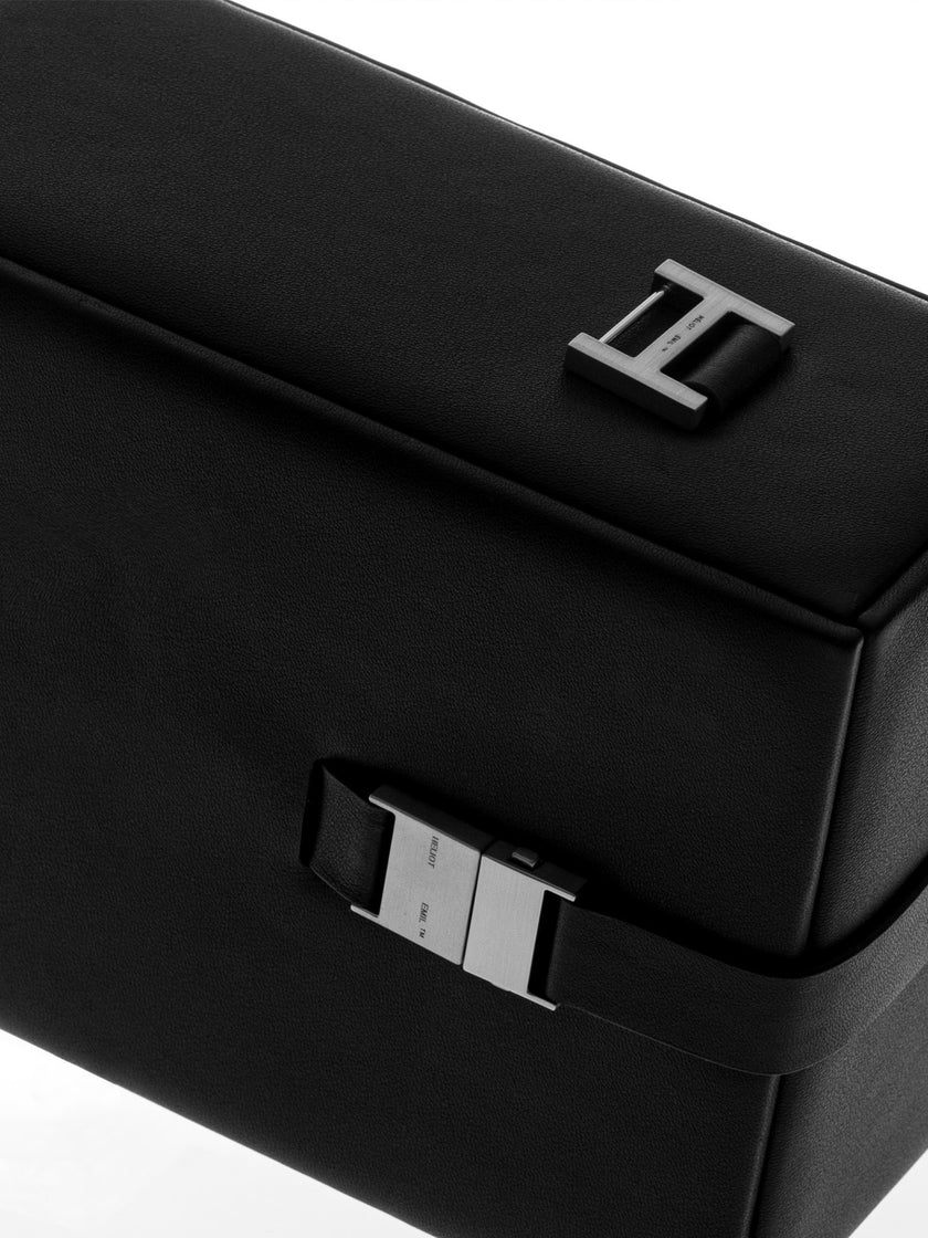 HE, product: OVERT BOX BAG (Fig. 15)