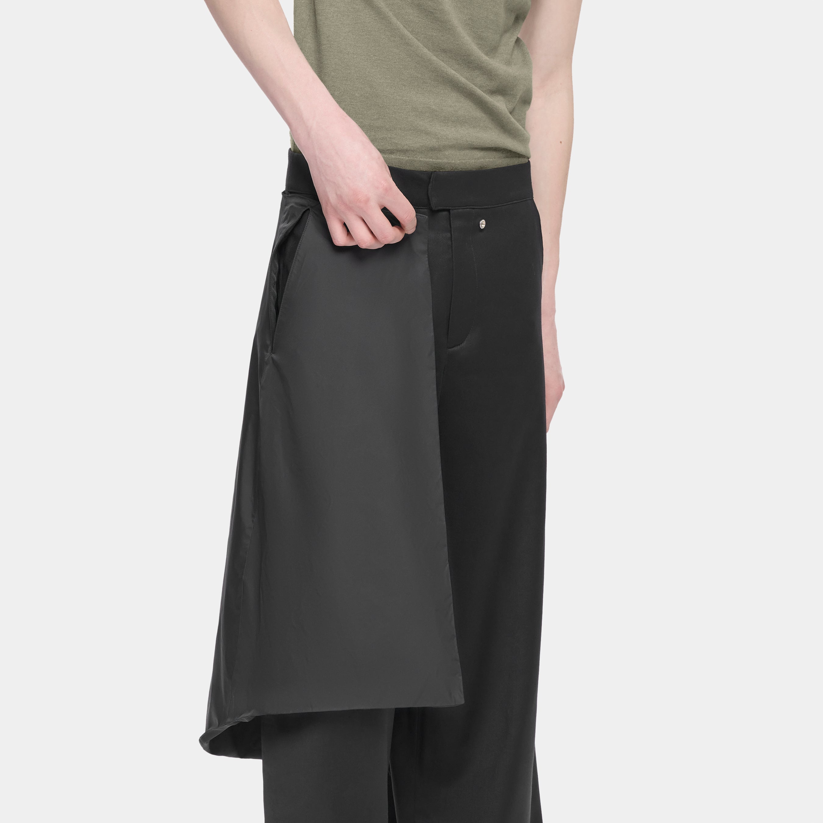 HE, product: LEVADE TAILORED TROUSERS (Fig. 6)