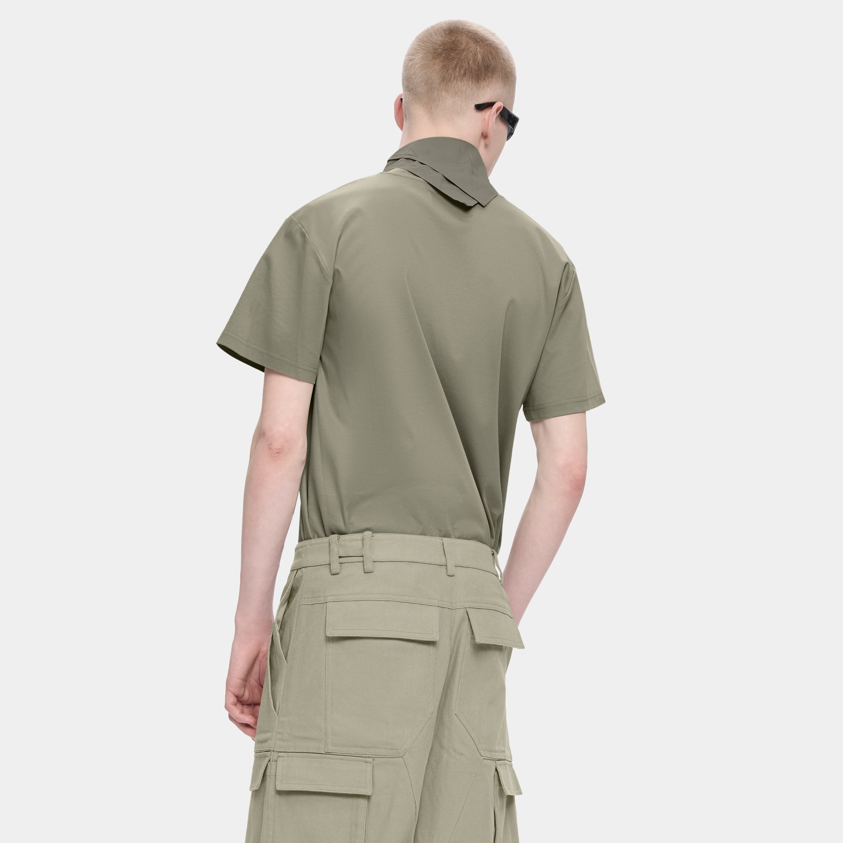 HE, product: CELLULAE CARGO SHORTS (Fig. 6)