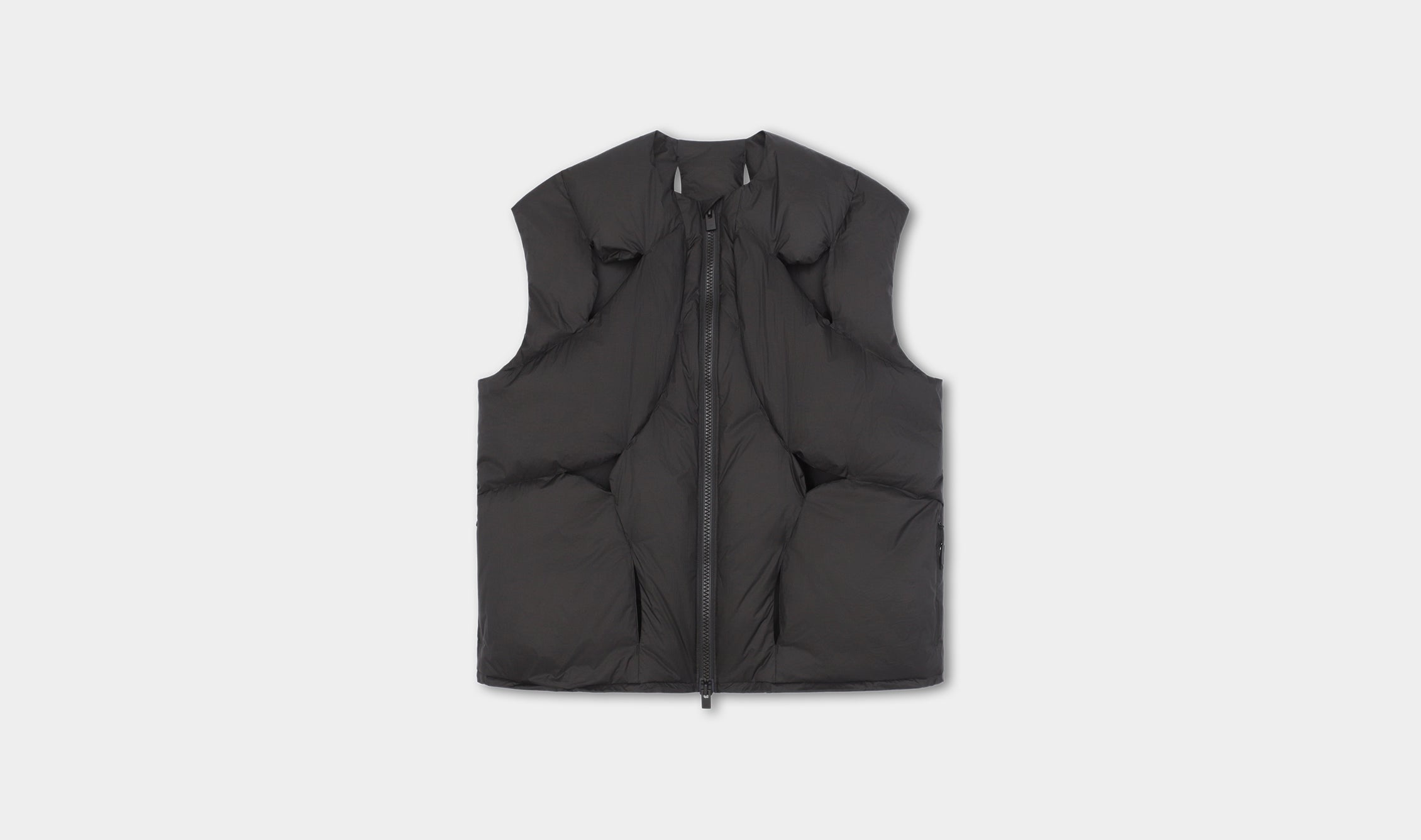 HE, product: SOLSTICE PADDED VEST (Fig. 1)