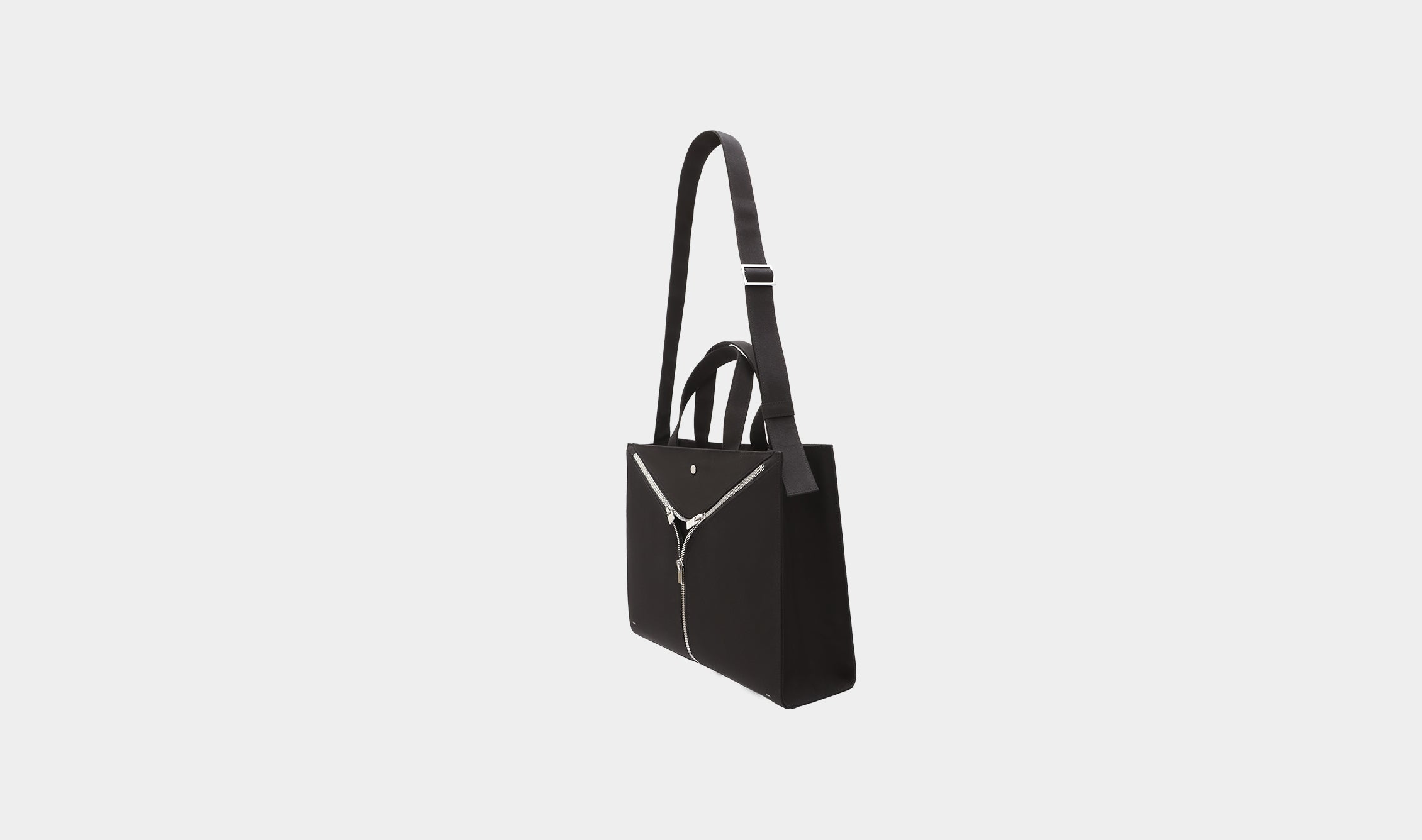 HE, product: TECTON TOTE BAG (Fig. 9)