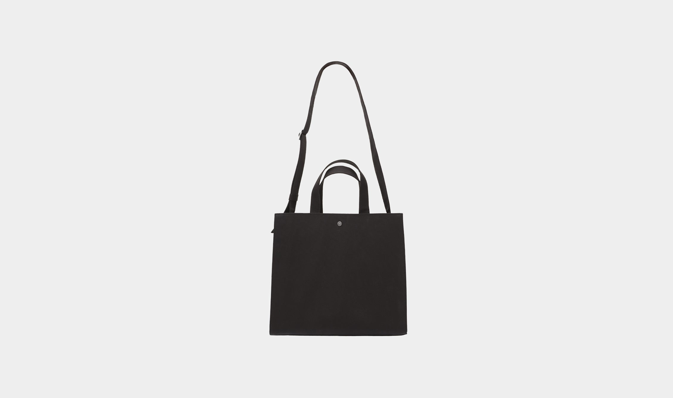 HE, product: TECTON TOTE BAG (Fig. 8)