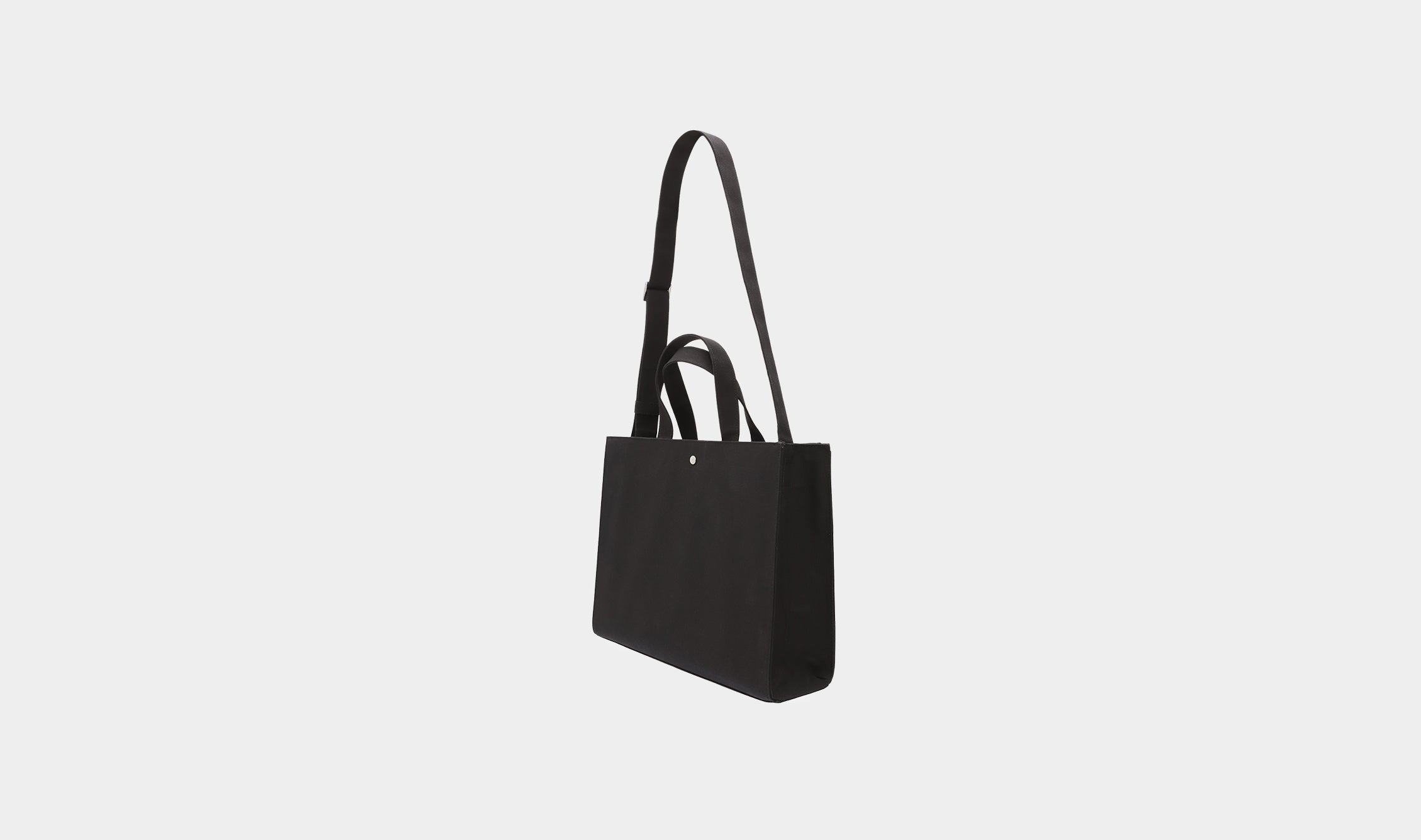 HE, product: TECTON TOTE BAG (Fig. 12)