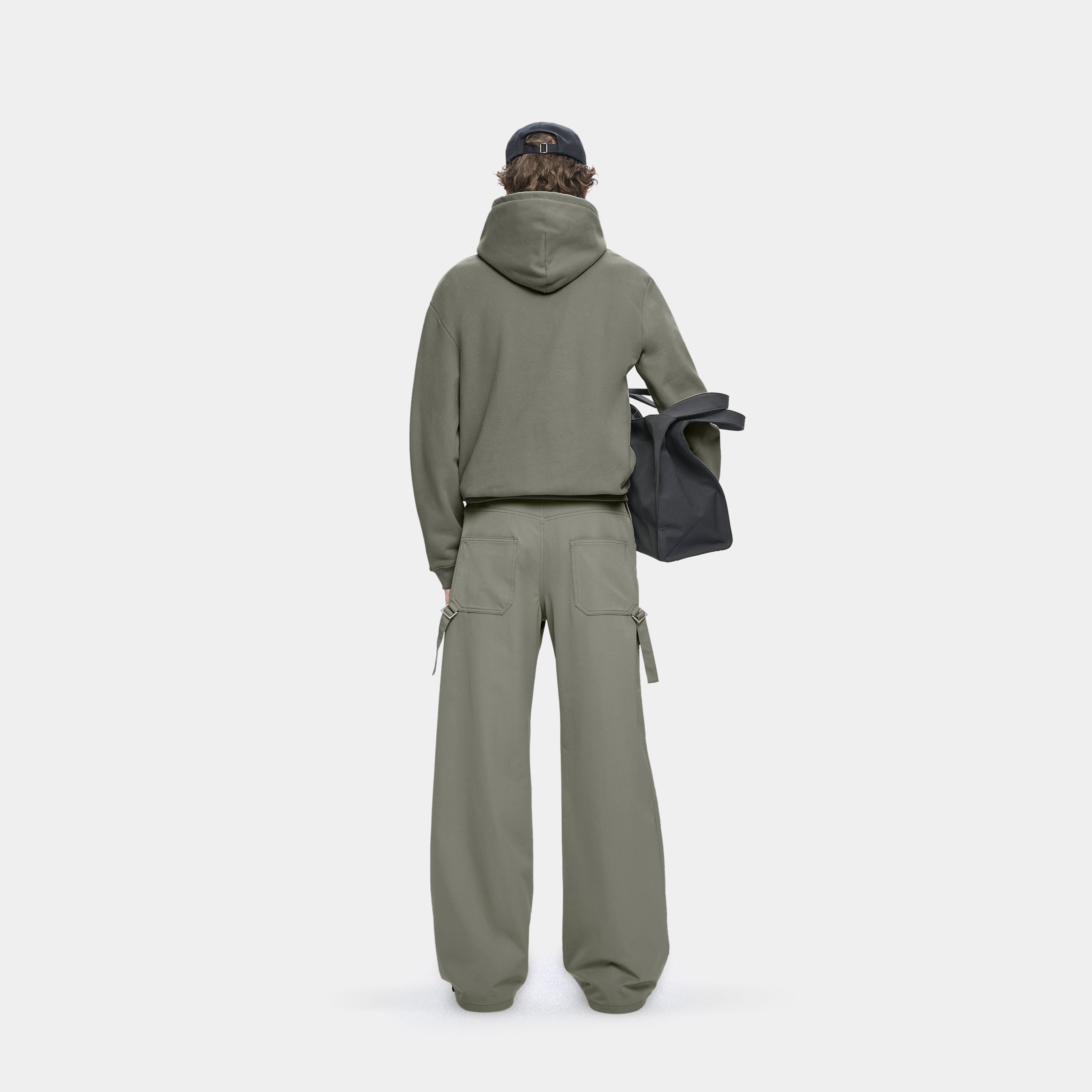 HE, product: DRESSAGE TROUSERS (Fig. 3)