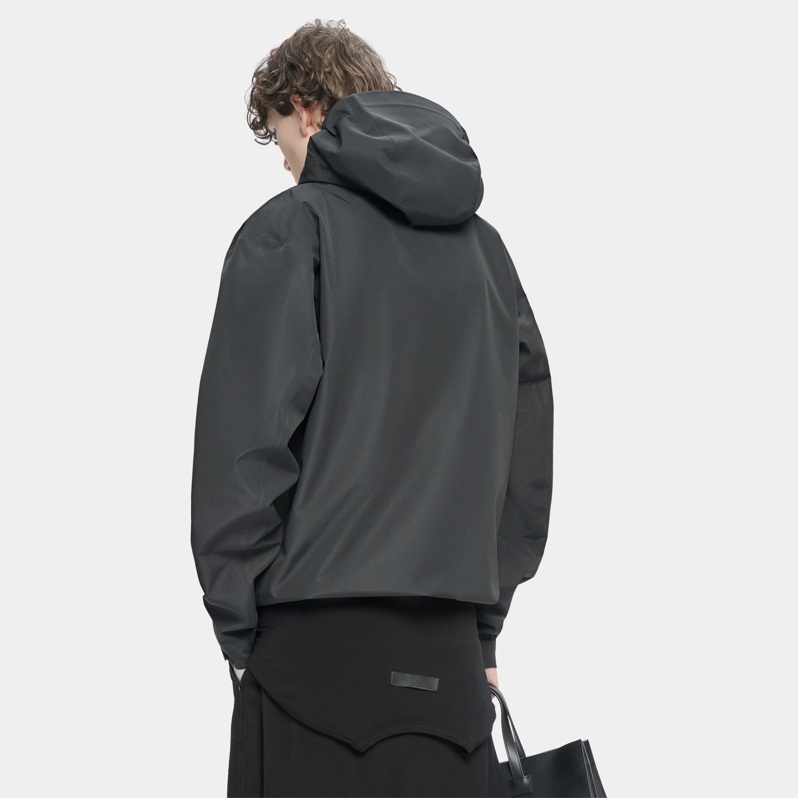 HE, product: KLADRUBER JACKET (Fig. 7)