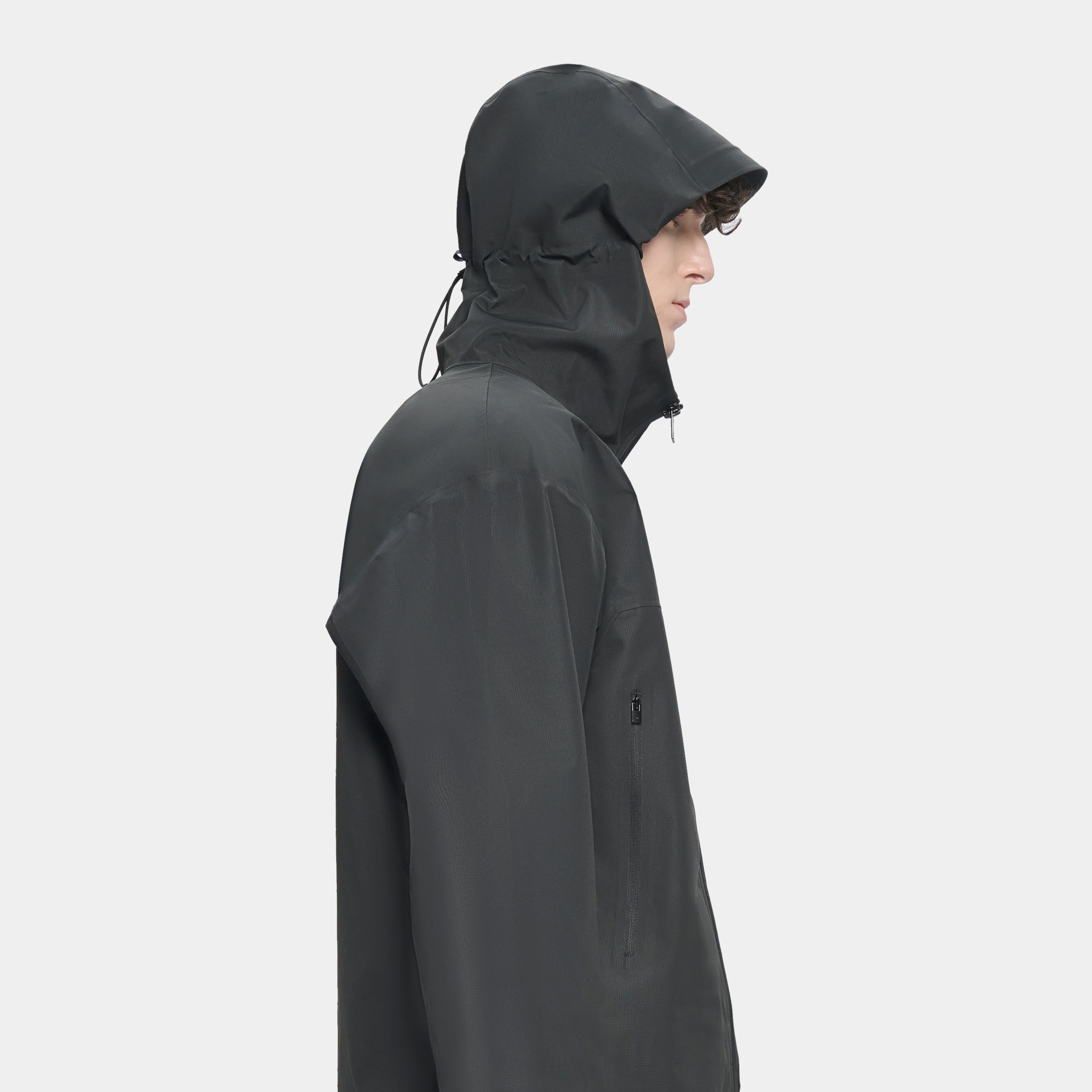 HE, product: KLADRUBER JACKET (Fig. 9)