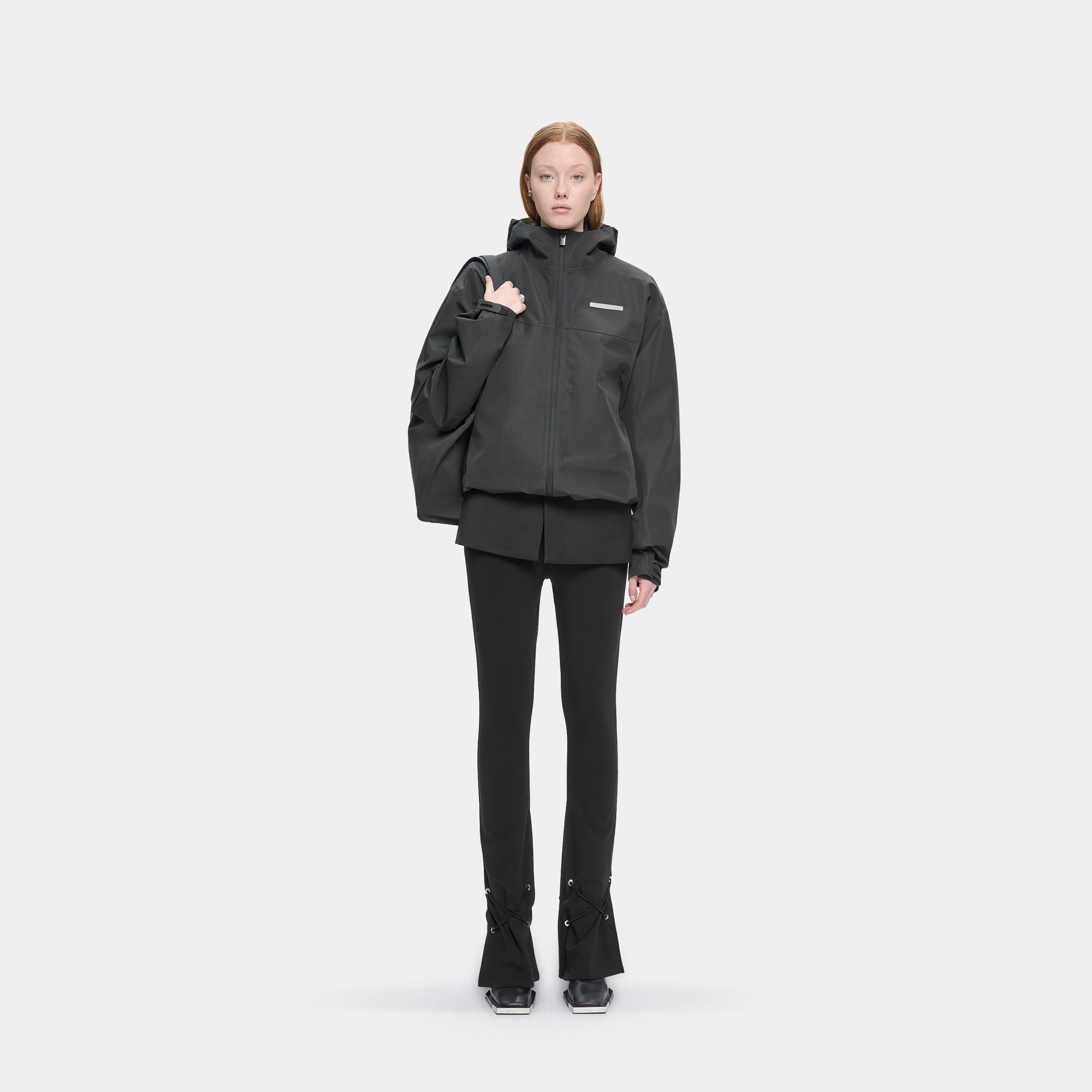 HE, product: KLADRUBER JACKET (Fig. 4)