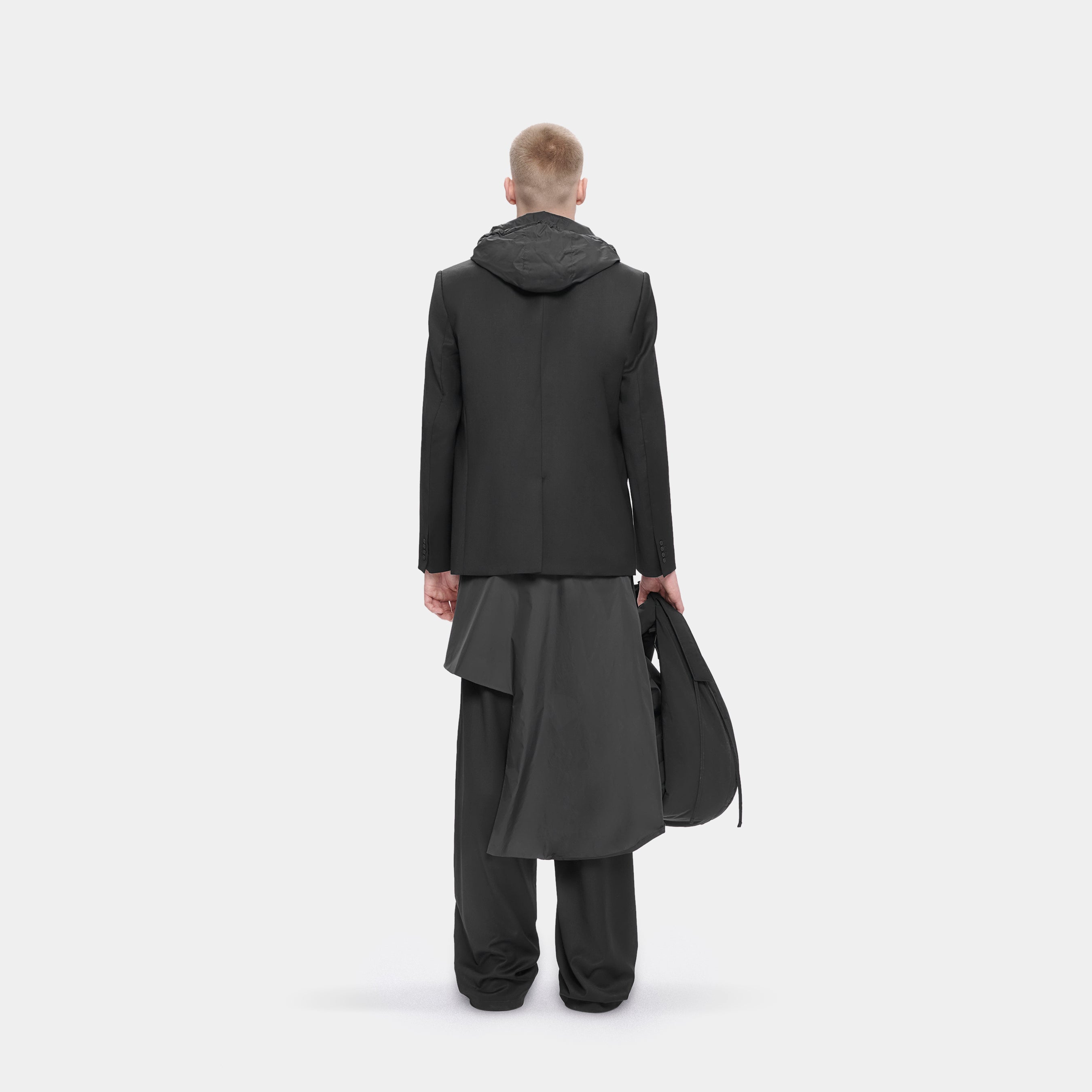 HE, product: LEVADE BLAZER (Fig. 3)