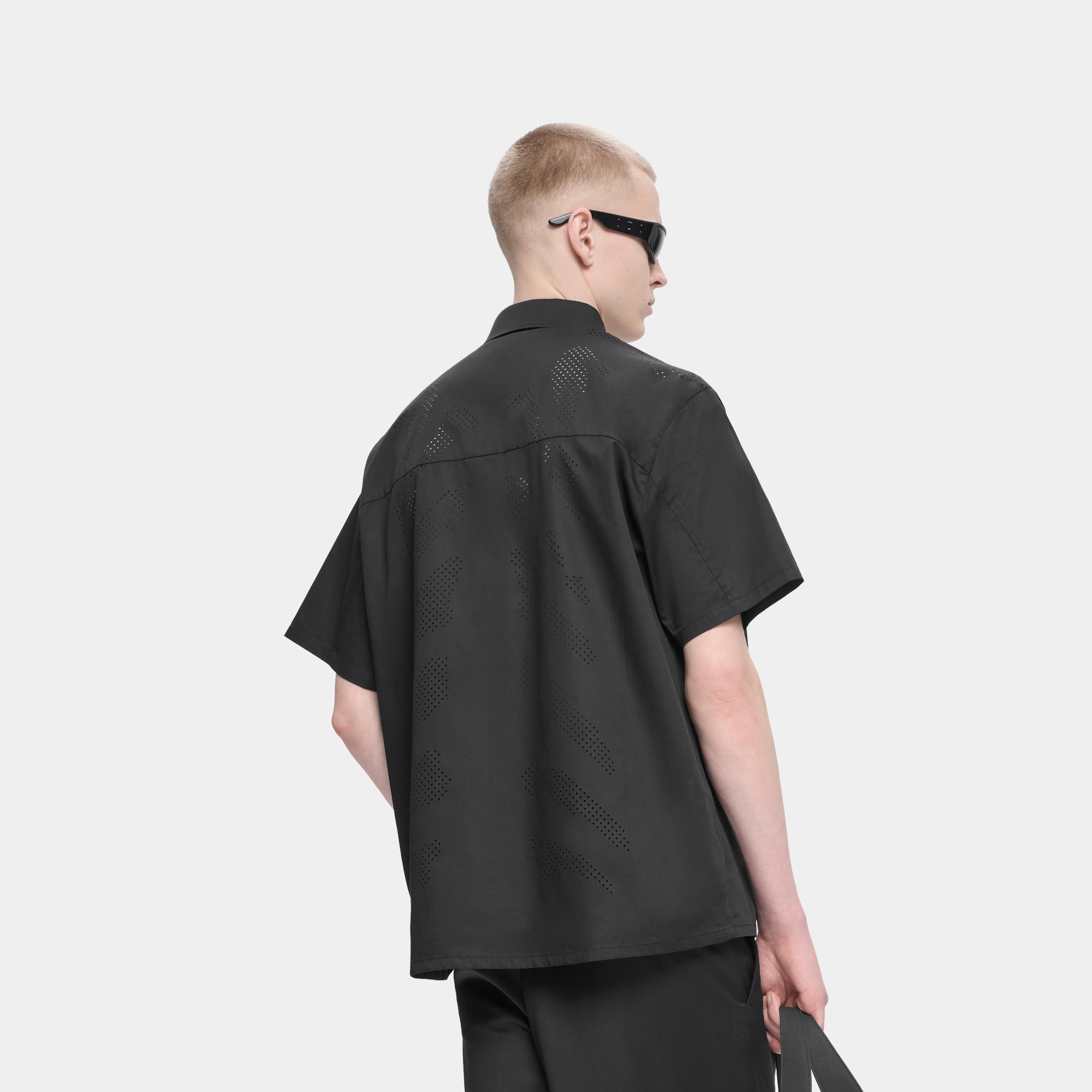 HE, product: LAMPROS SUNGLASSES (Fig. 4)