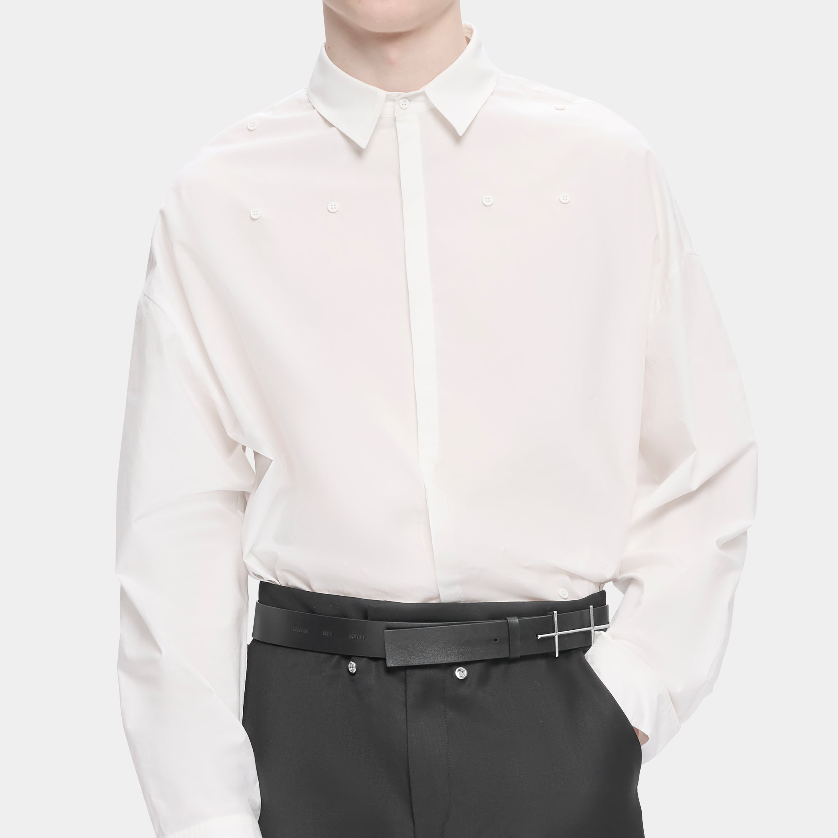 HE, product: FALERAE LS SHIRT (Fig. 5)