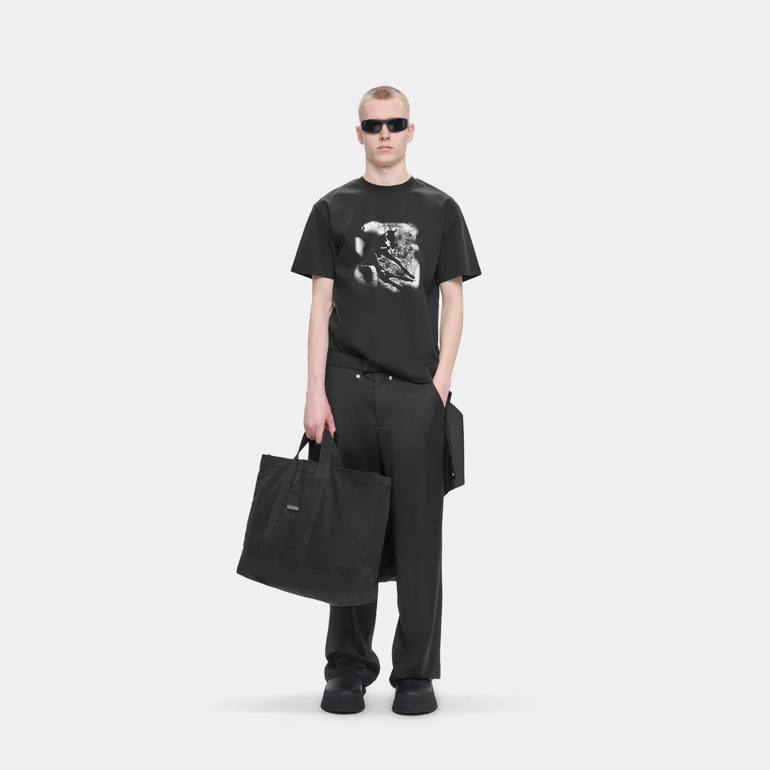 HE, product: LAMPROS SUNGLASSES (Fig. 2)