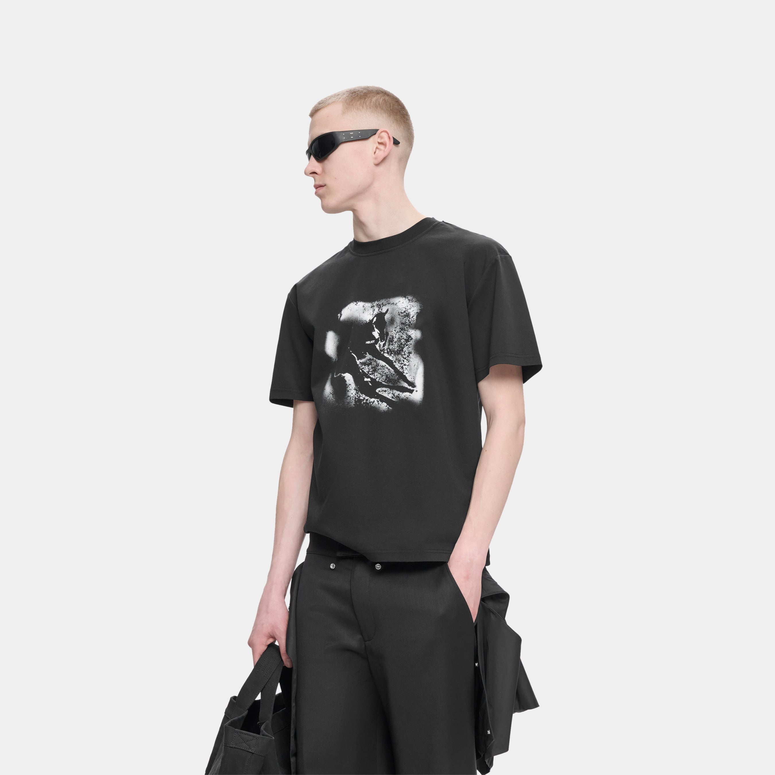 HE, product: LAMPROS SUNGLASSES (Fig. 4)