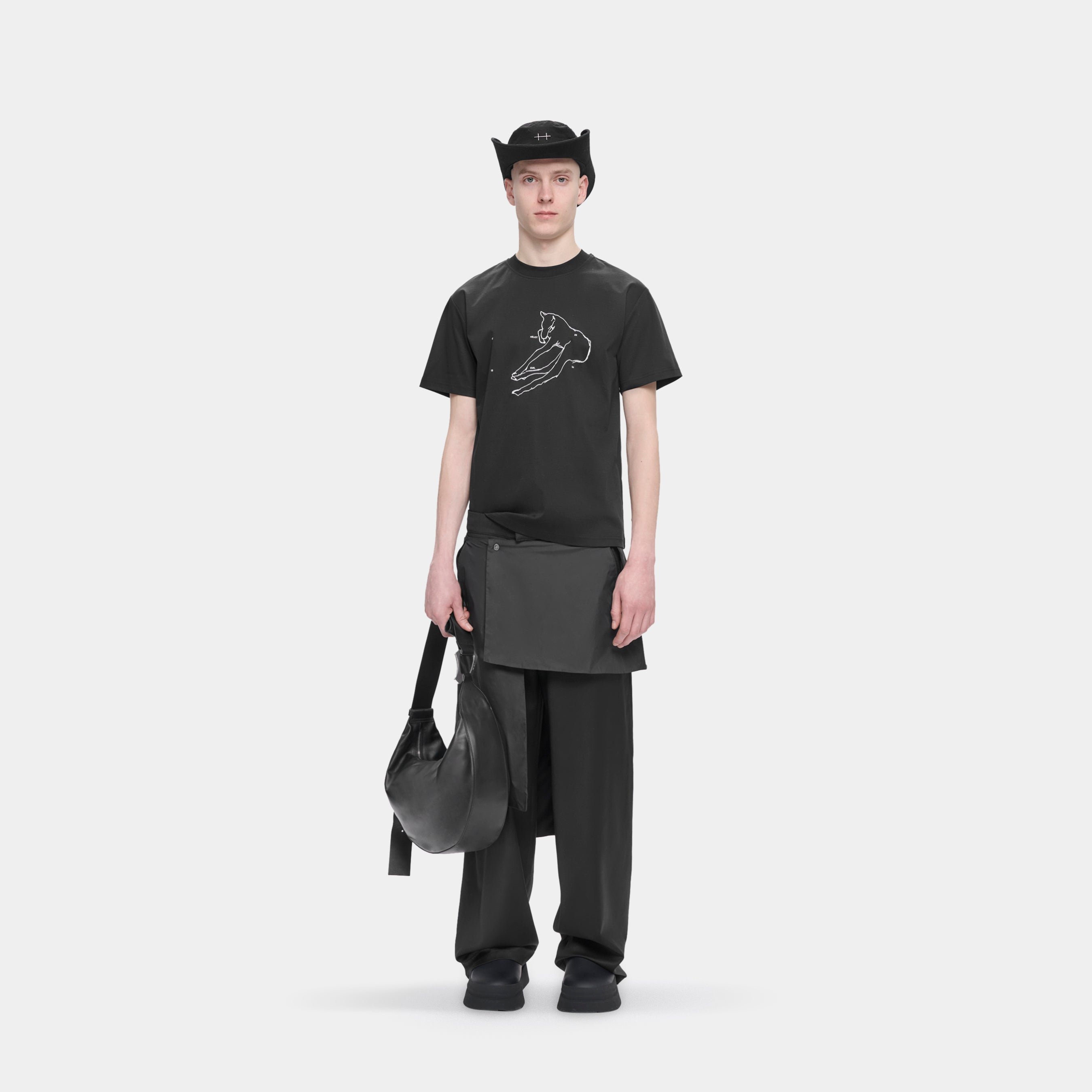 HE, product: COLT TSHIRT (Fig. 2)