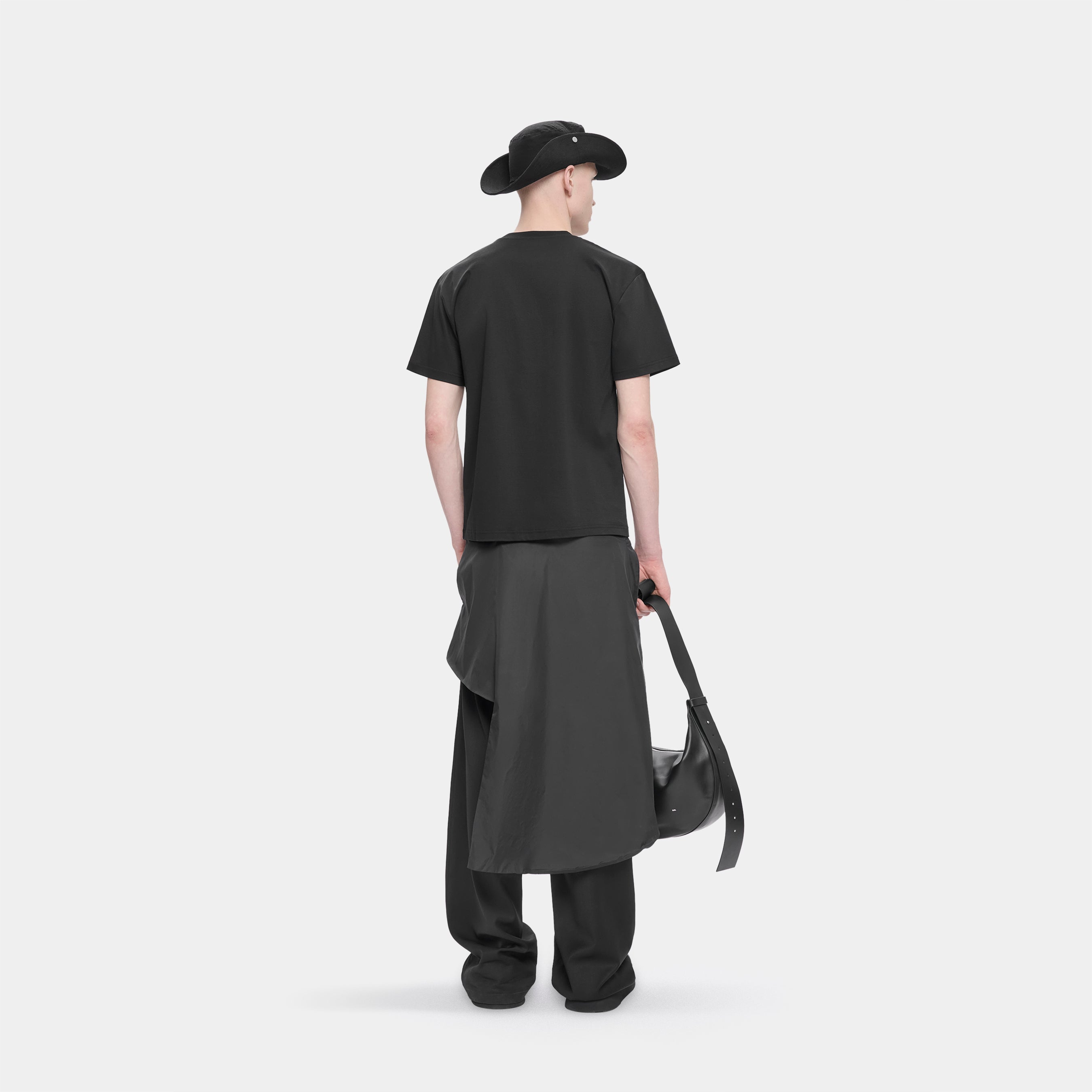 HE, product: MARE BAG (Fig. 3)
