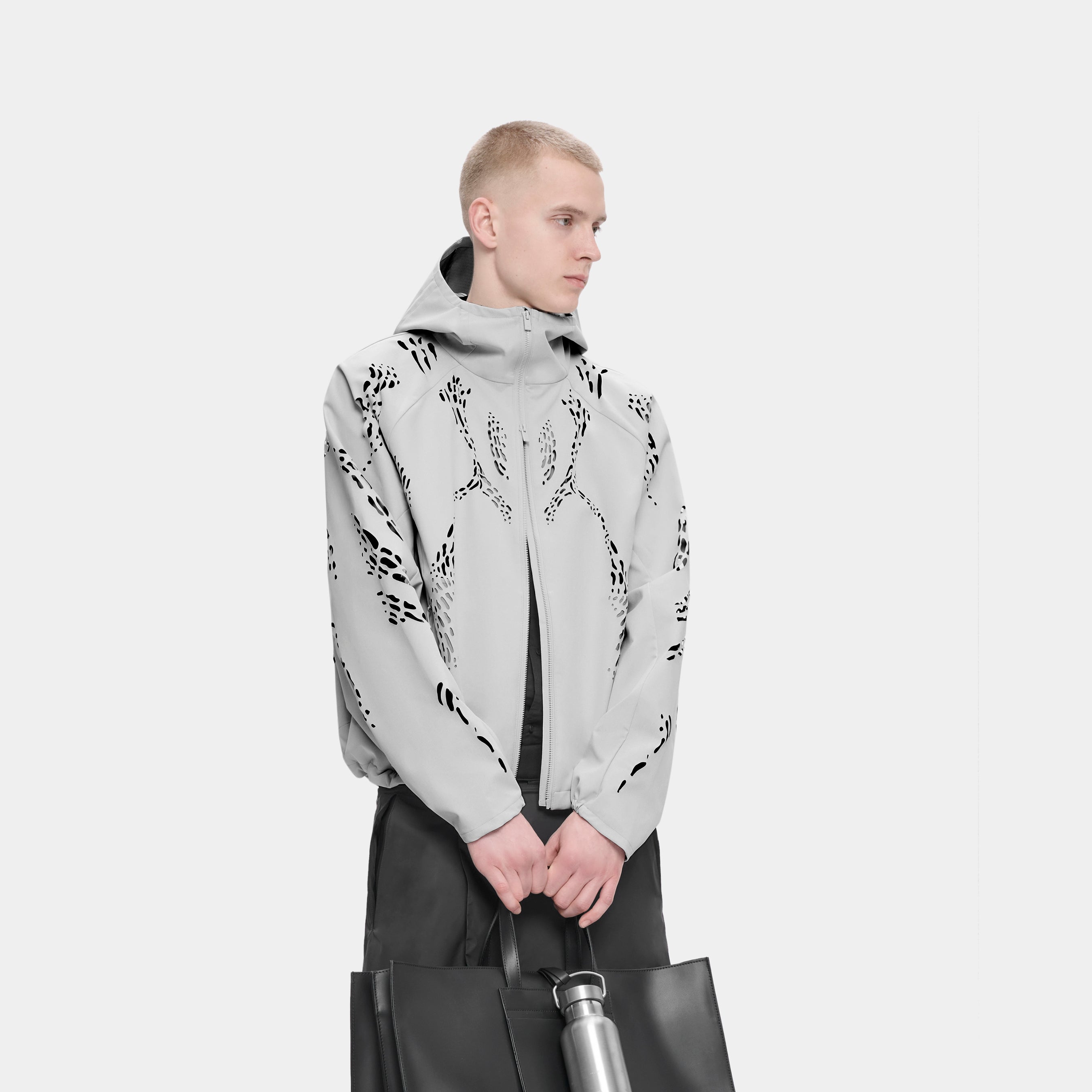 HE, product: ROAN JACKET (Fig. 4)