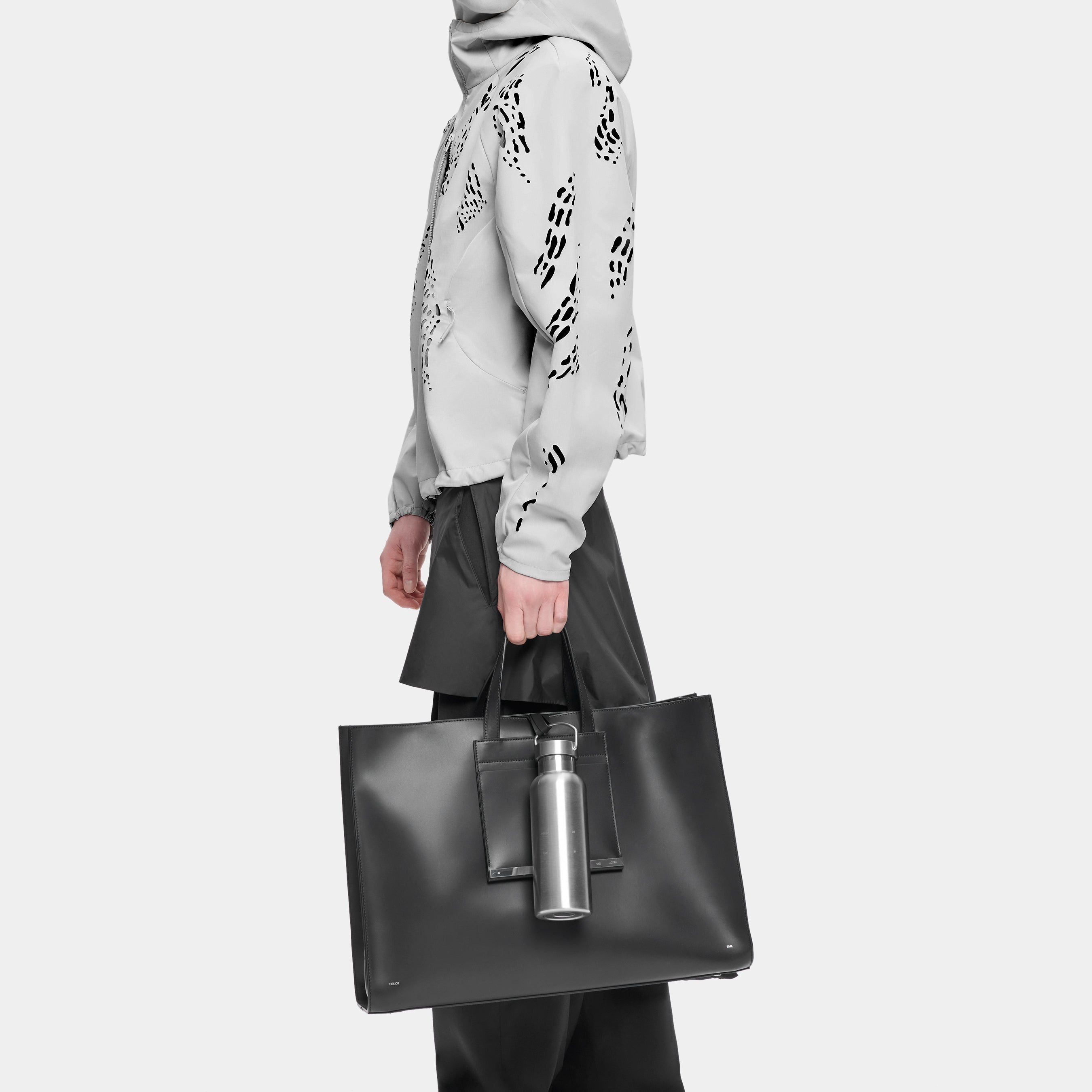 HE, product: ROAN JACKET (Fig. 7)