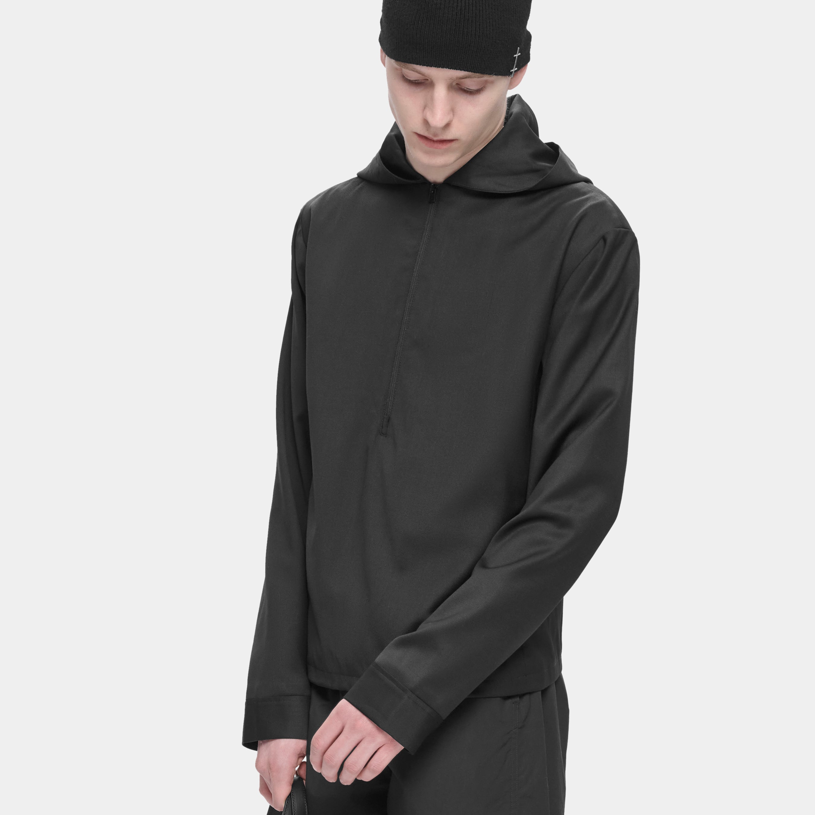 HE, product: LORUM SHIRT (Fig. 5)