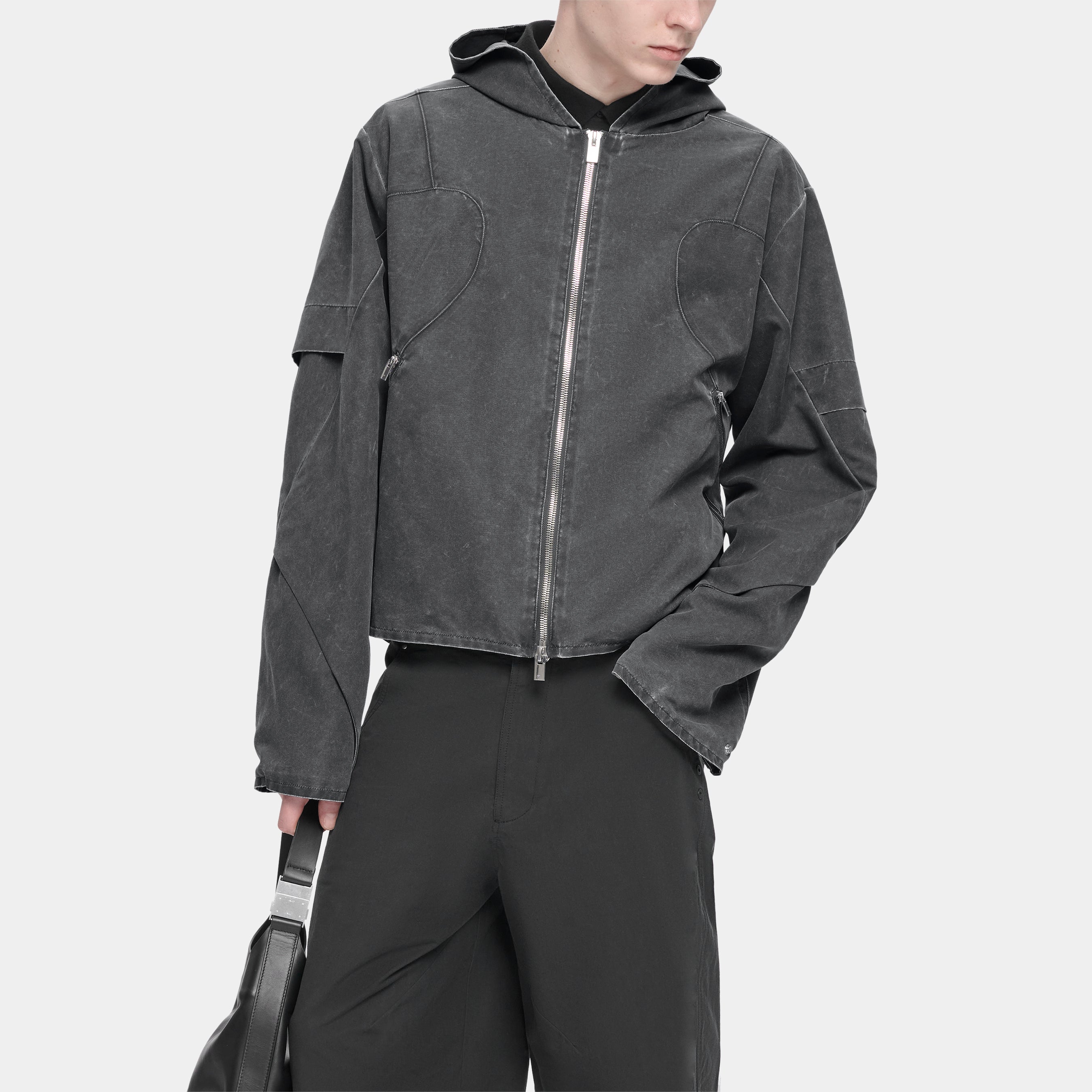 HE, product: CRINIS JACKET (Fig. 7)