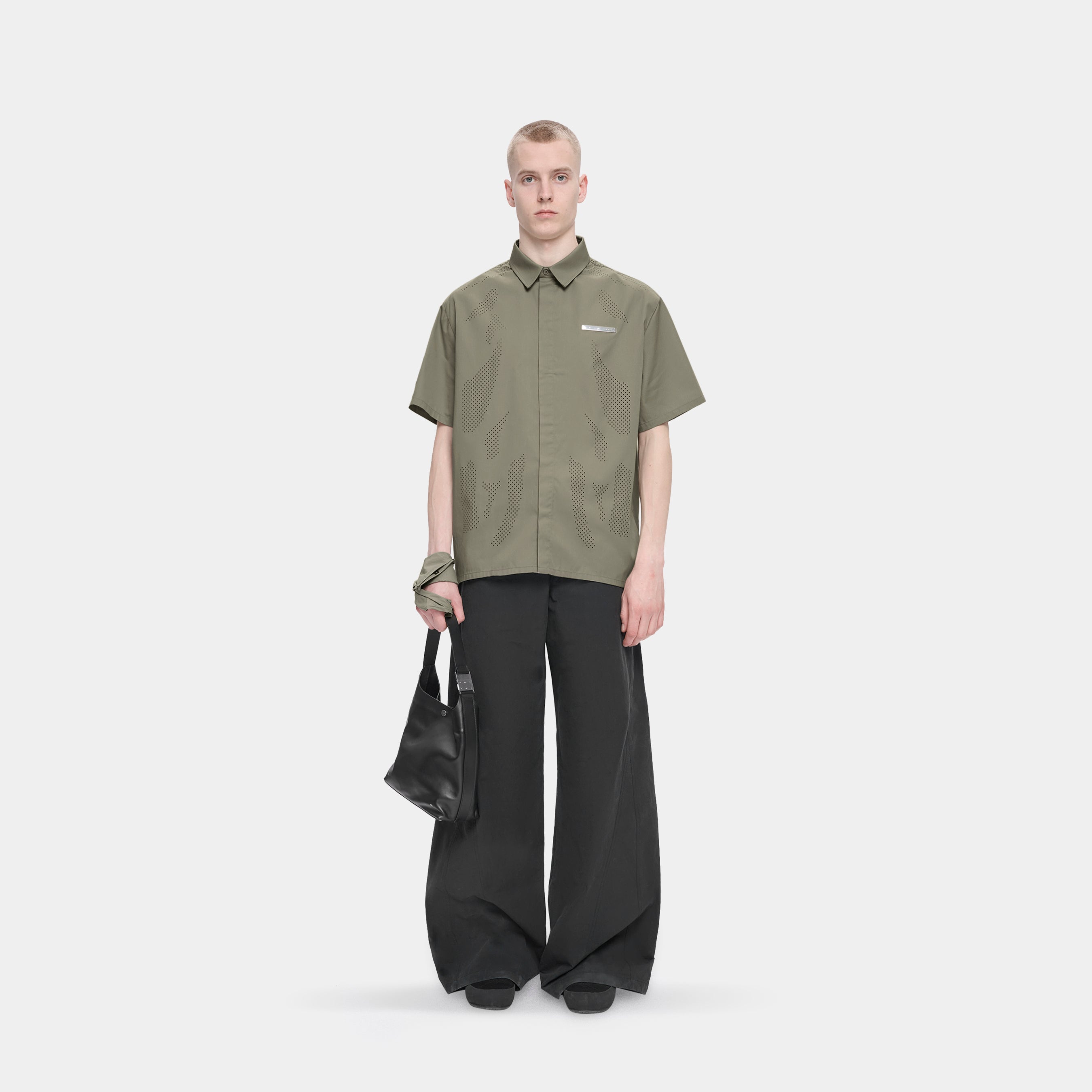 HE, product: MANTICA BAG (Fig. 2)