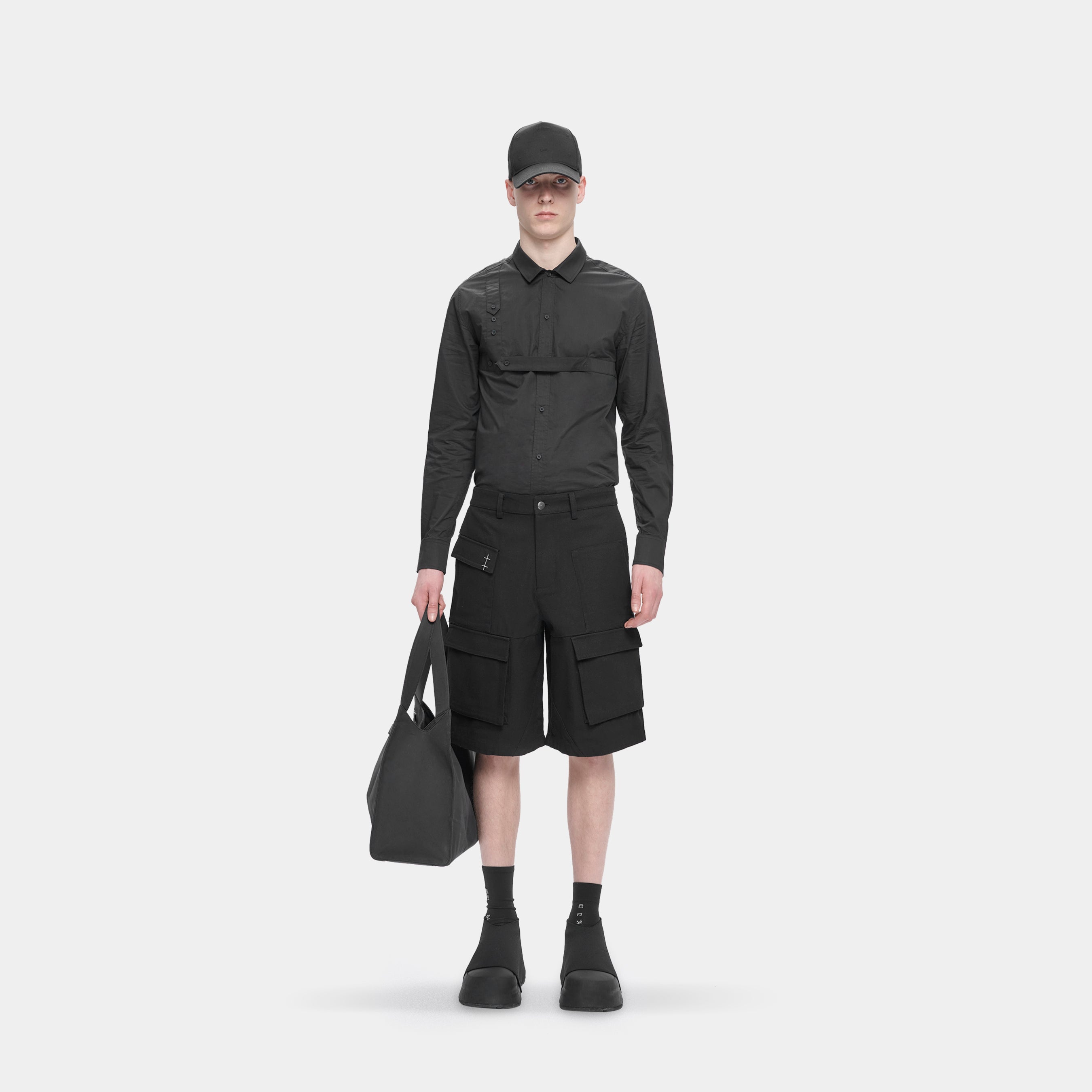 HE, product: CELLULAE CARGO SHORTS (Fig. 2)