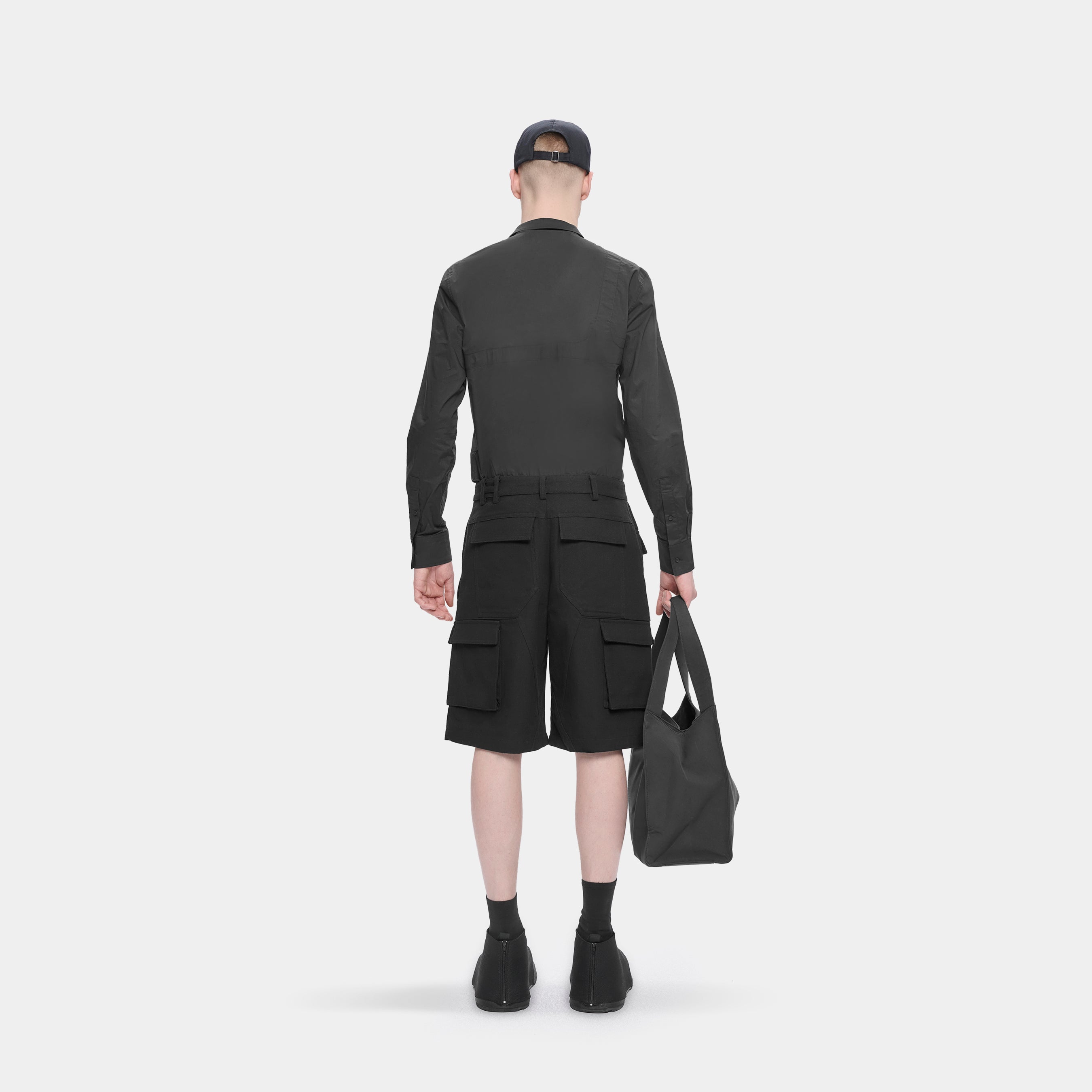 HE, product: CELLULAE CARGO SHORTS (Fig. 3)