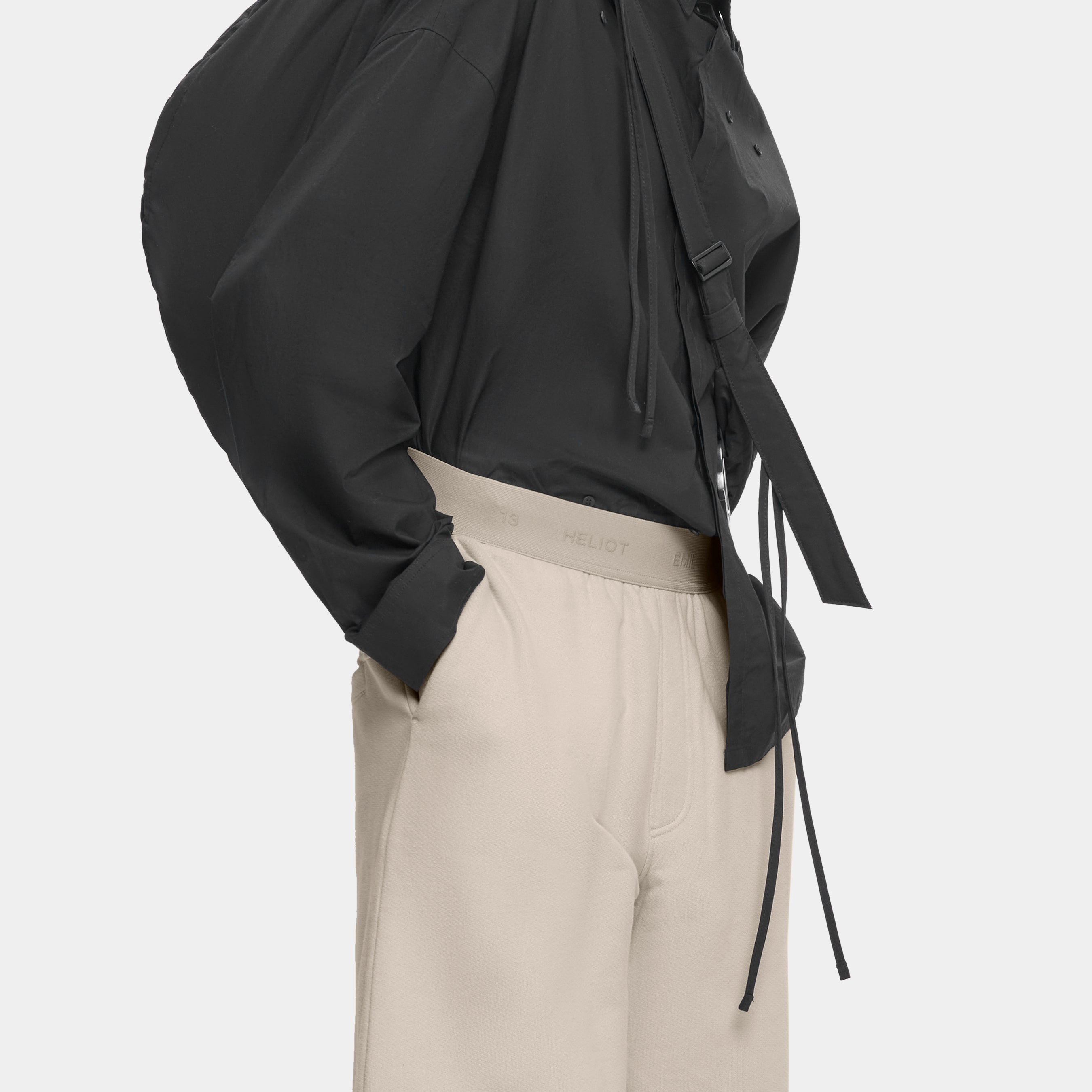 HE, product: PLANNAR BERMUDAS (Fig. 7)