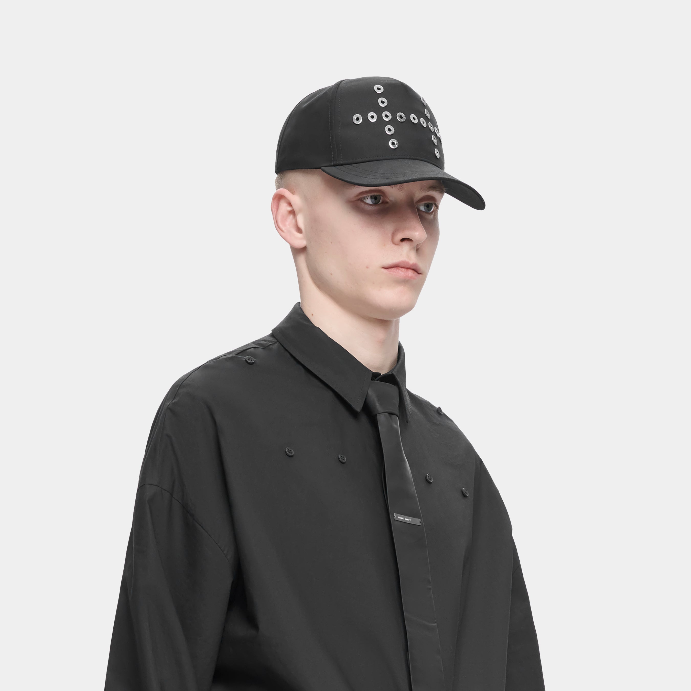 HE, product: KYNEE CAP (Fig. 4)
