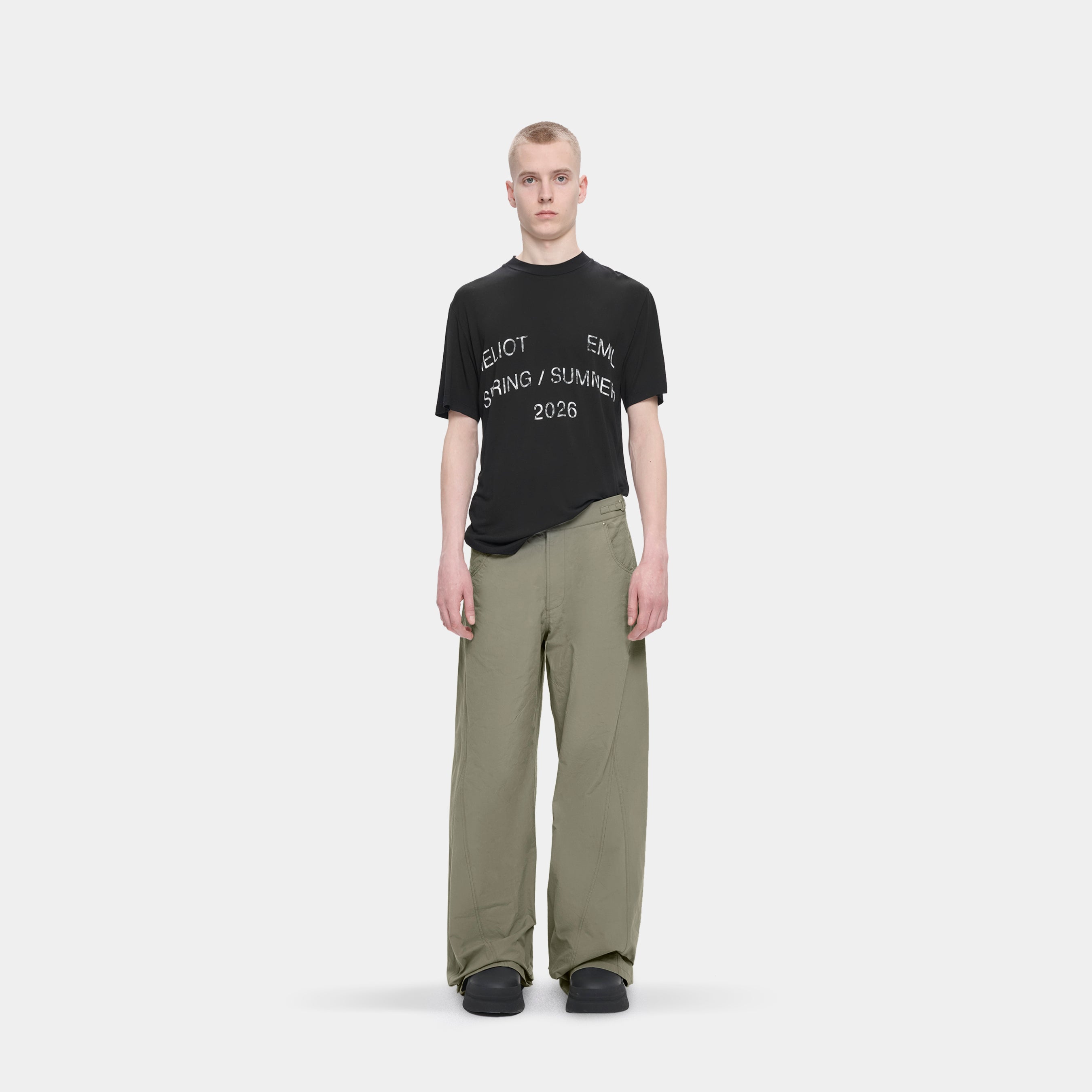 HE, product: SELLA TROUSERS (Fig. 2)