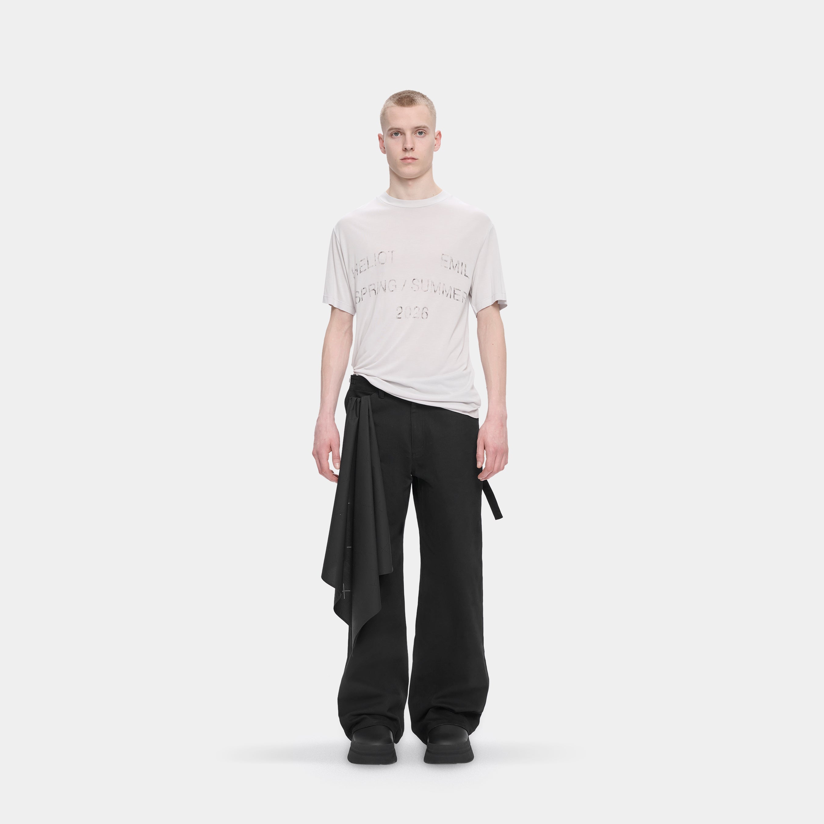 HE, product: DRESSAGE TROUSERS (Fig. 4)