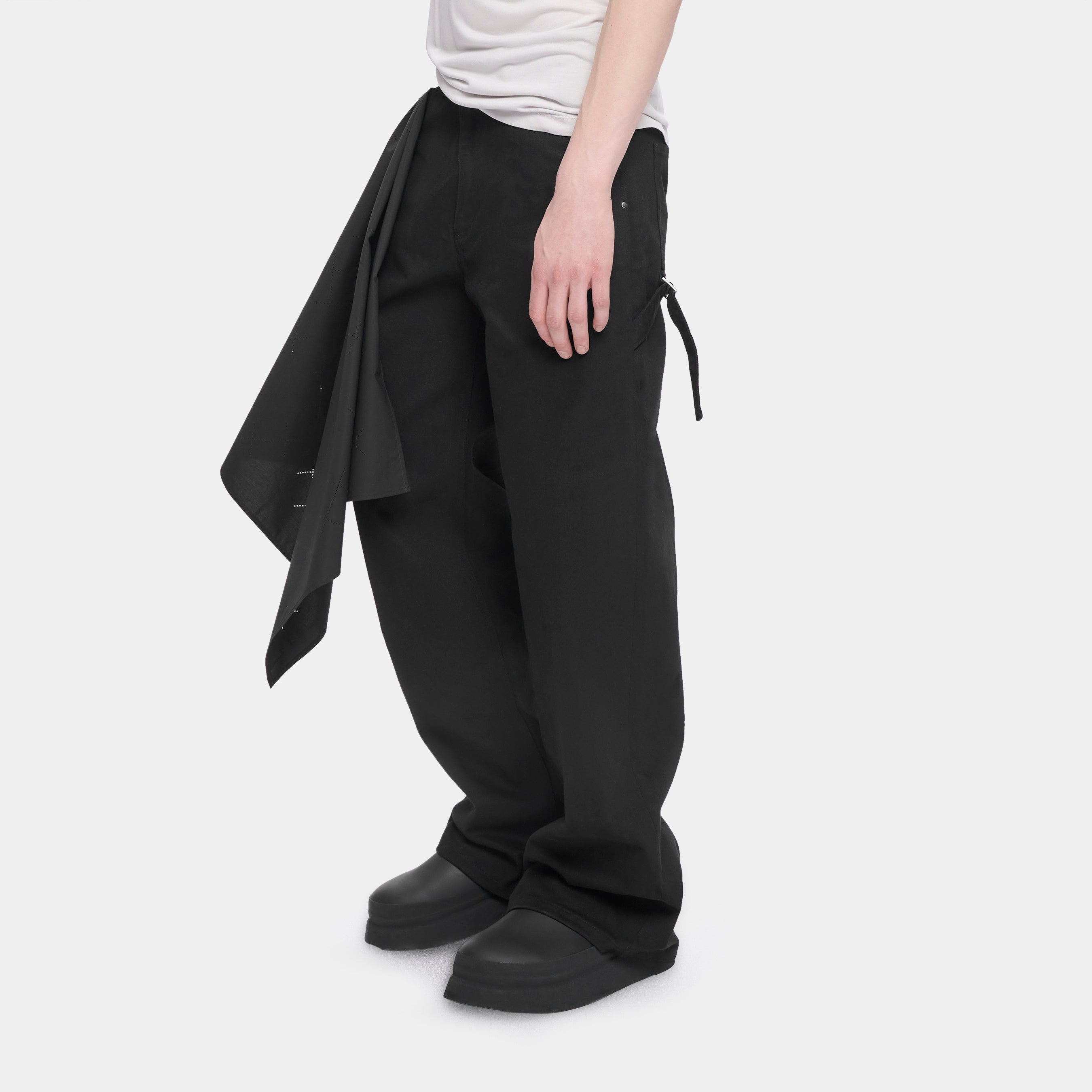 HE, product: DRESSAGE TROUSERS (Fig. 6)