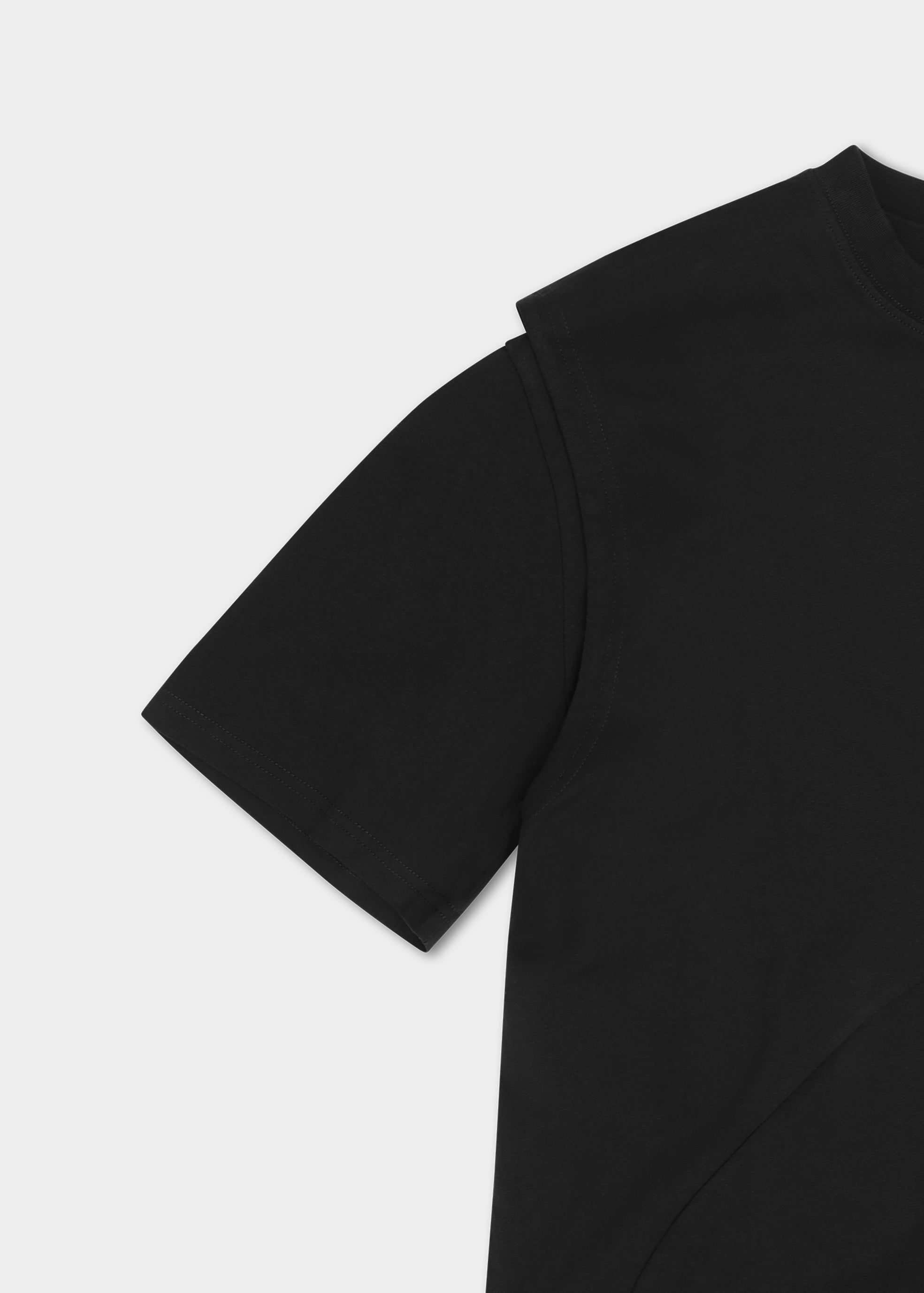 HE, product: LAYERED T-SHIRT (Fig. 11)