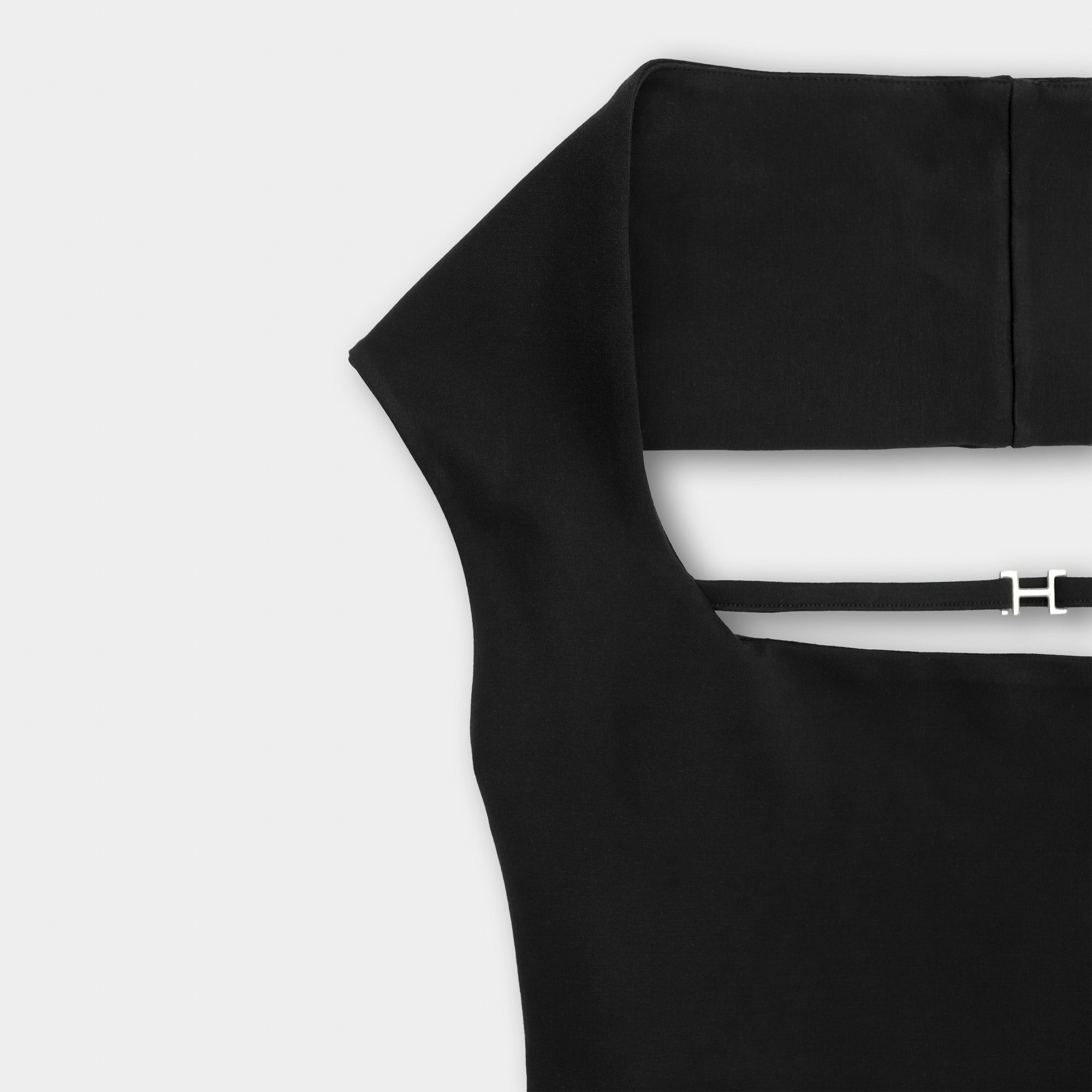 HE, product: EROSION DRESS (Fig. 4)