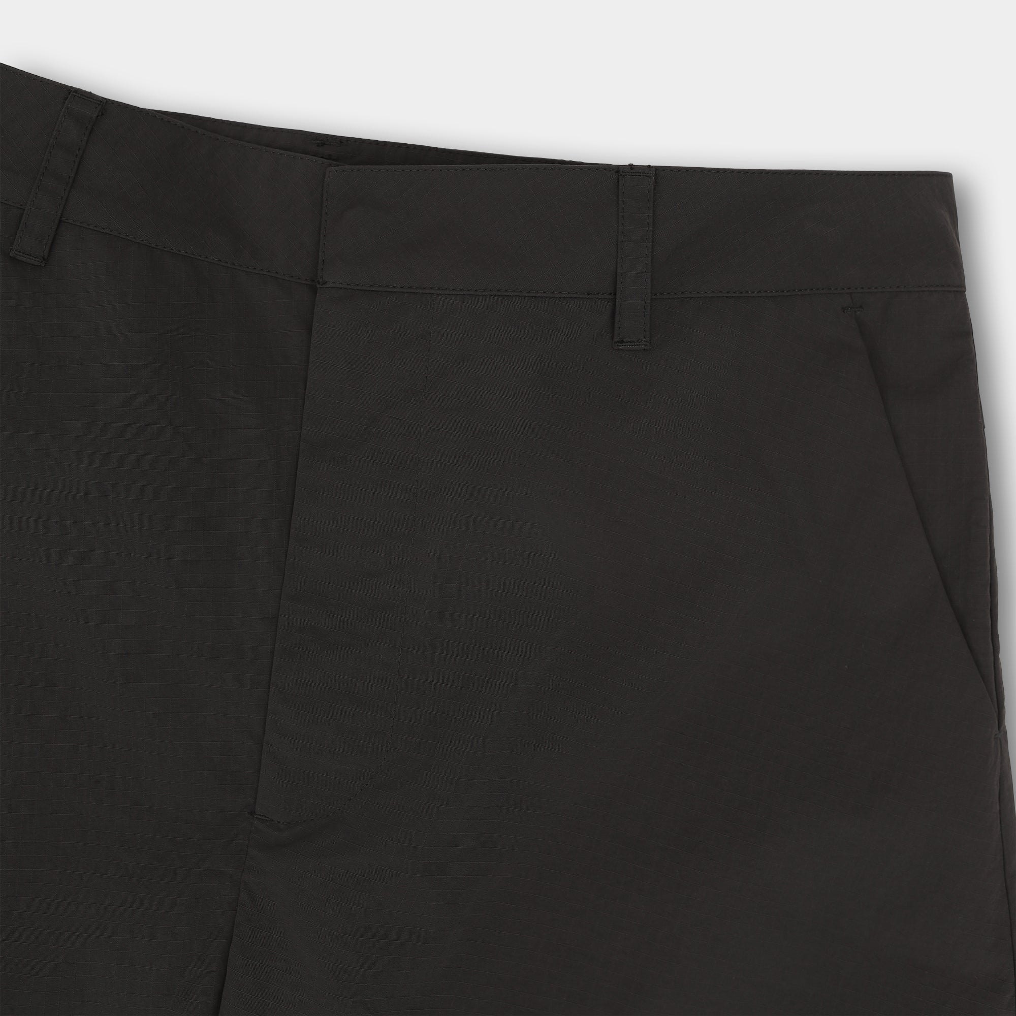 HE, product: FERRO TROUSERS (Fig. 13)