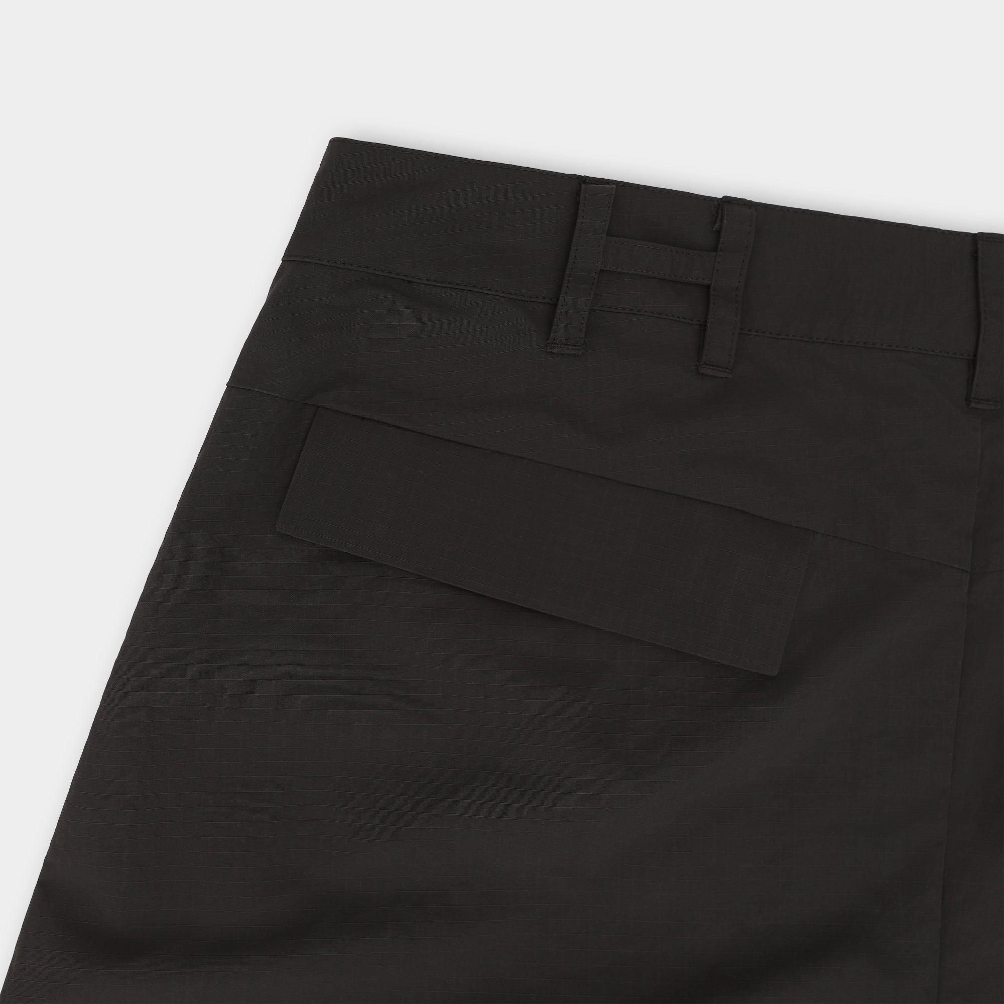 HE, product: FERRO TROUSERS (Fig. 14)