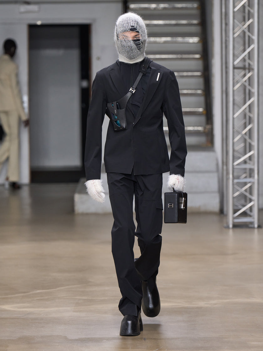 HE, product: DISTRESSED BALACLAVA (Fig. 6)