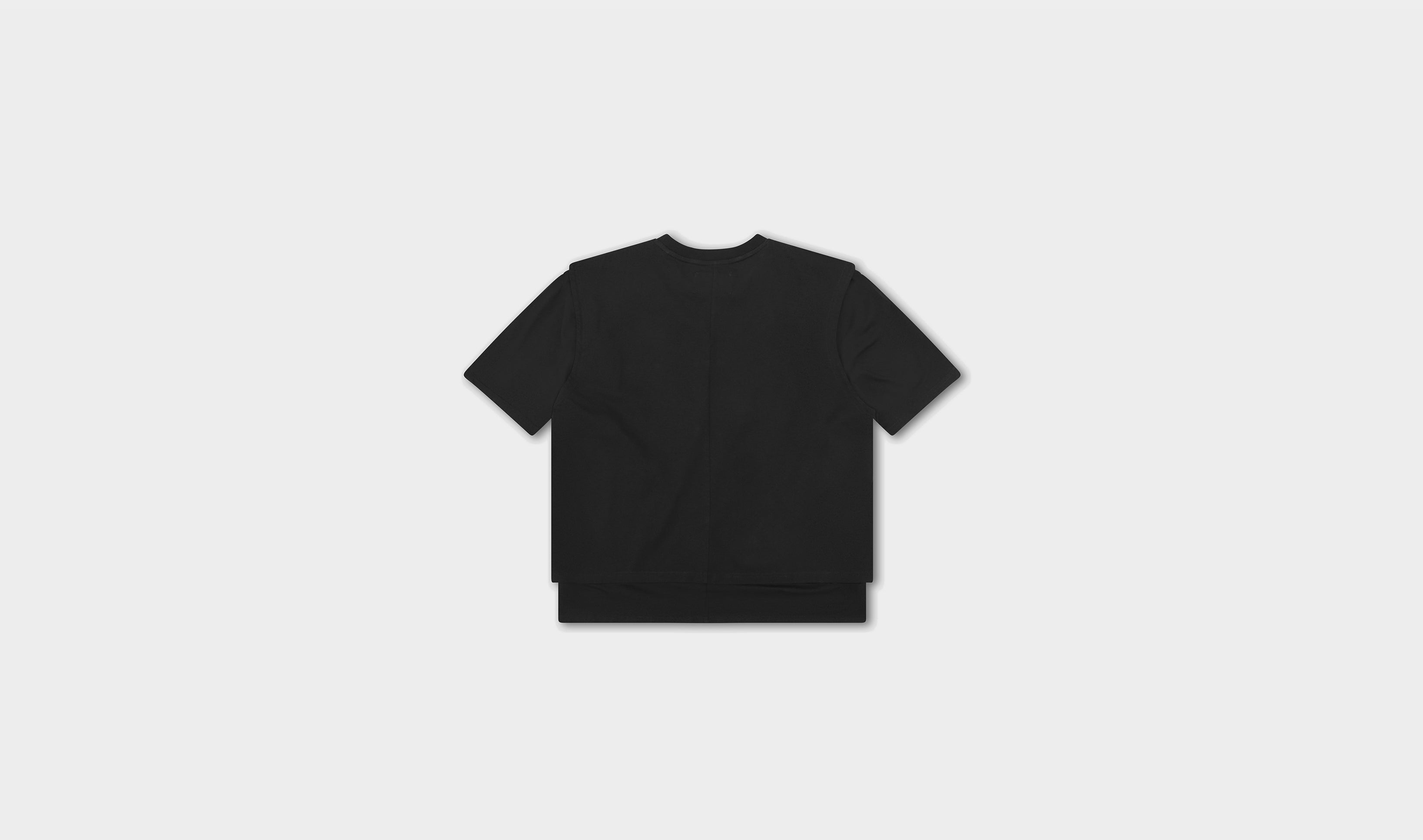 HE, product: LAYERED T-SHIRT (Fig. 7)