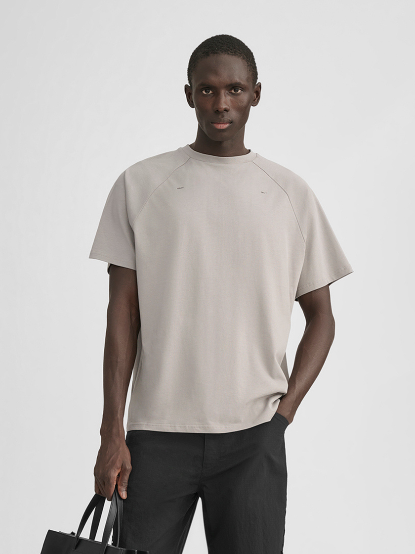 HE, product: RAGLAN T-SHIRT (Thumbnail alt.)