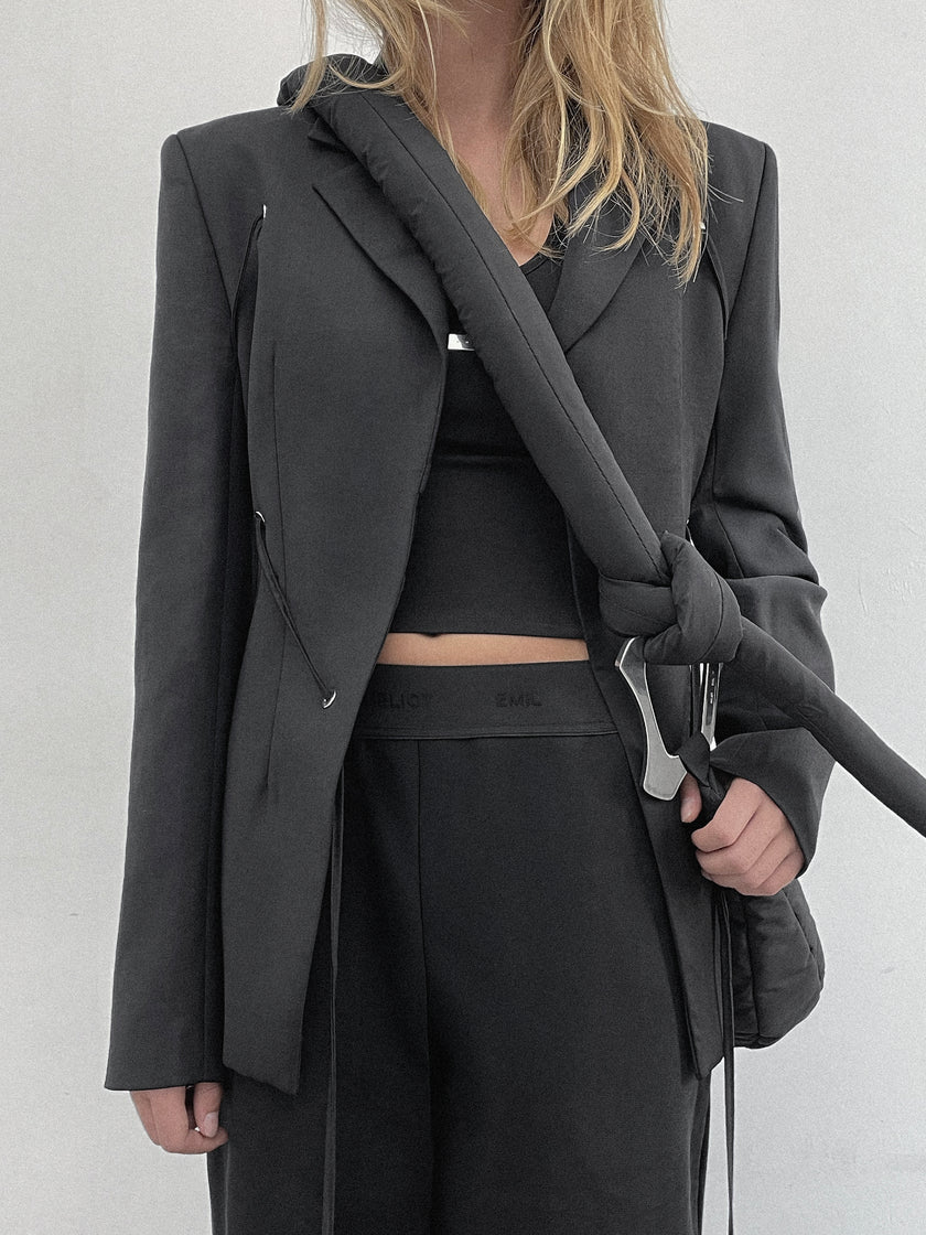 HE, product: PLANNAR SWEATPANTS (Fig. 16)