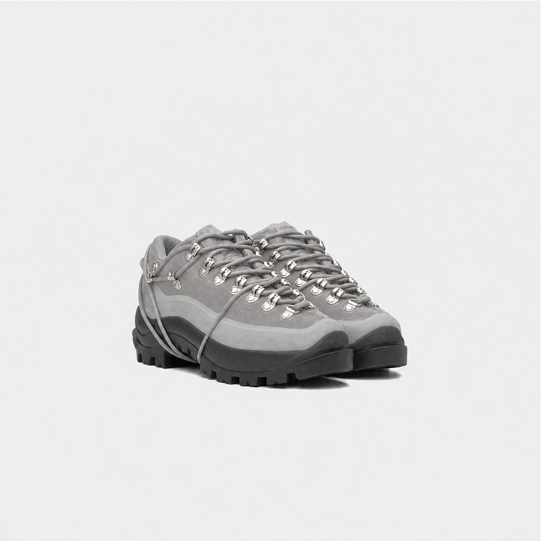 HE, product: LOW HIKING BOOTS (Fig. 6)