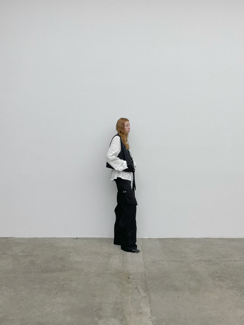 HE, product: GIRTH VEST (Fig. 9)