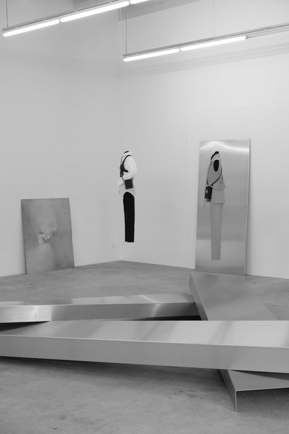 HELIOT EMIL_HE_SS_21_INSTALLATION_07