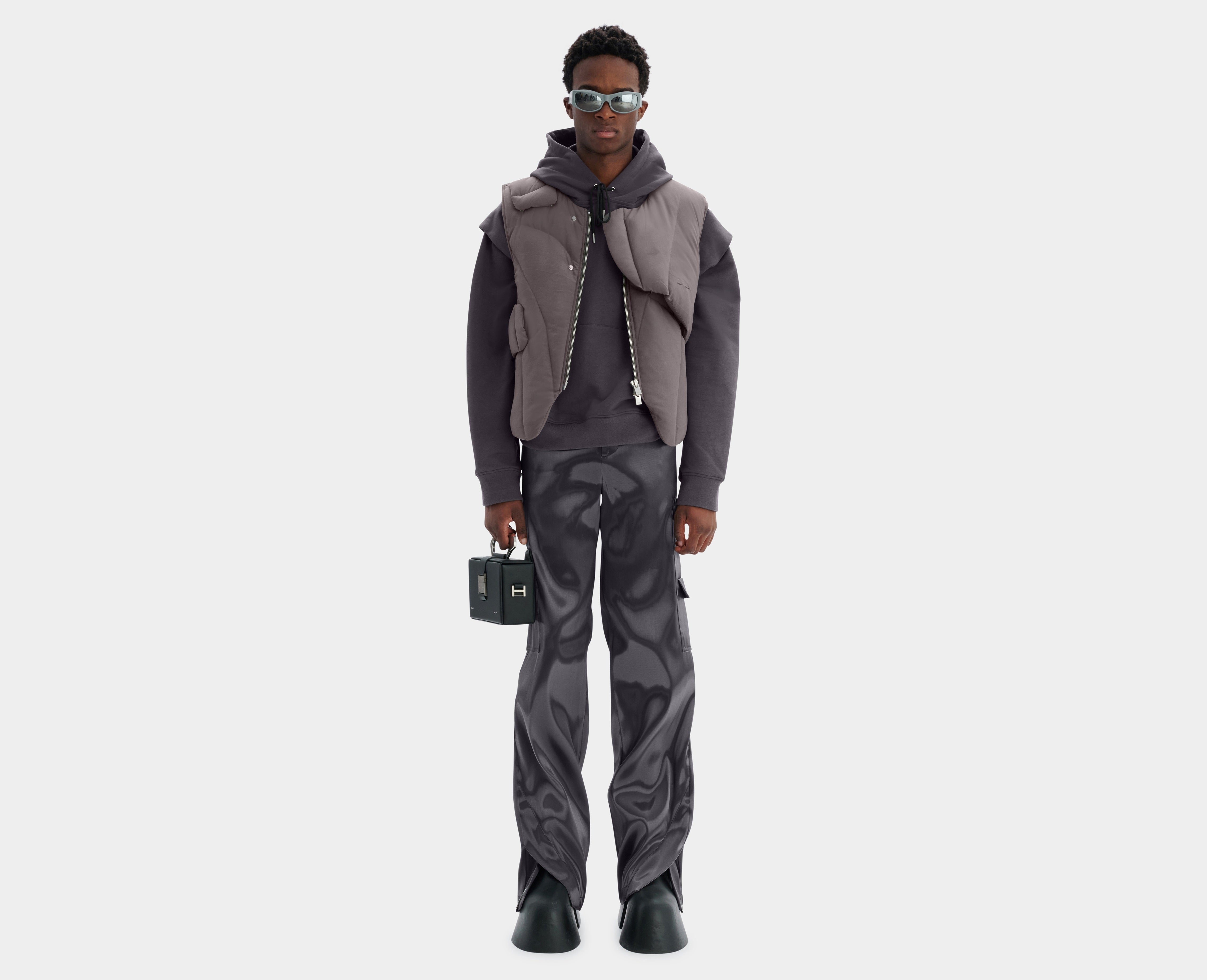 HE, product: DAUNENWESTE MIT MEHREREN LAGEN (Fig. 3)