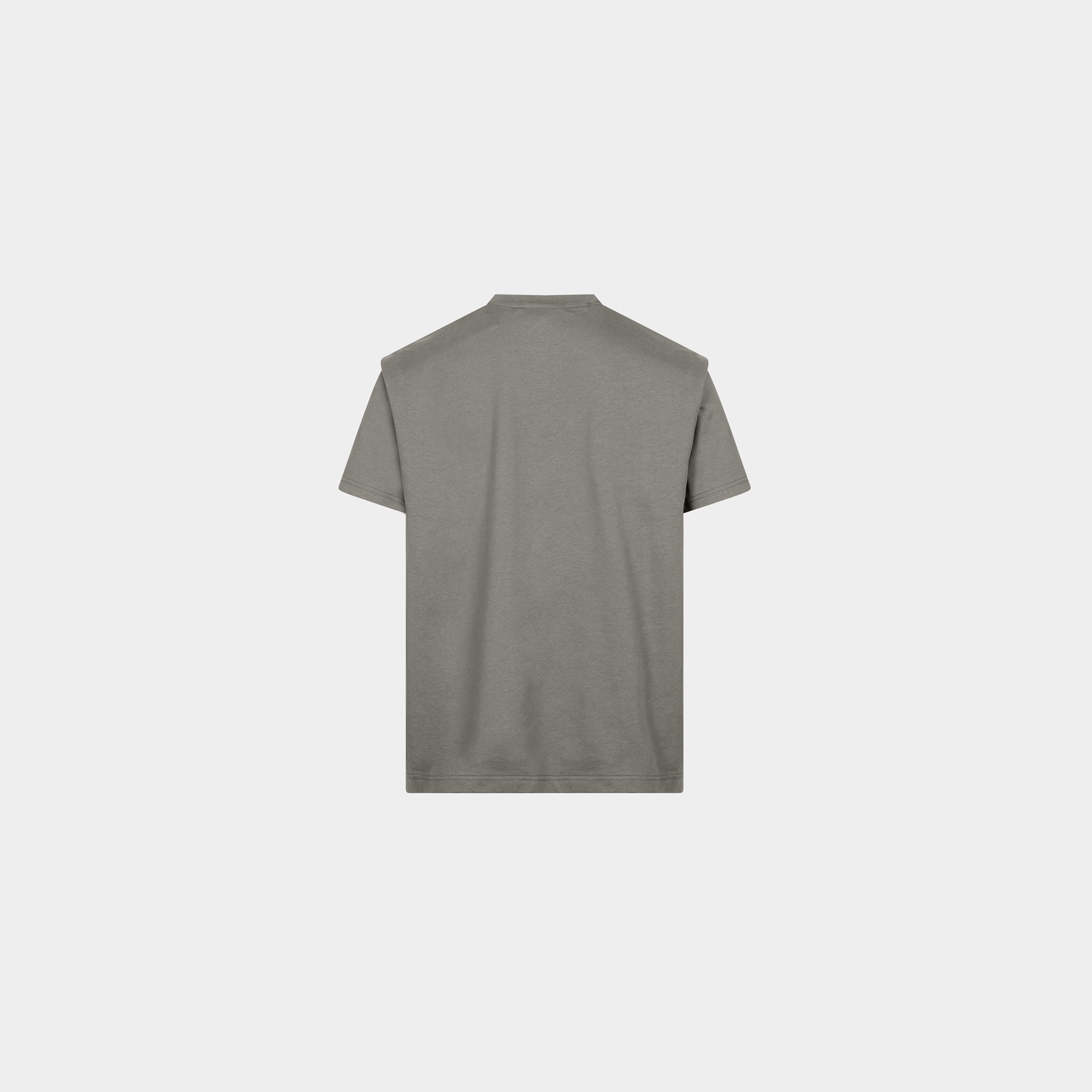 HE, product: OUTLINE LOGO T-SHIRT (Fig. 2)